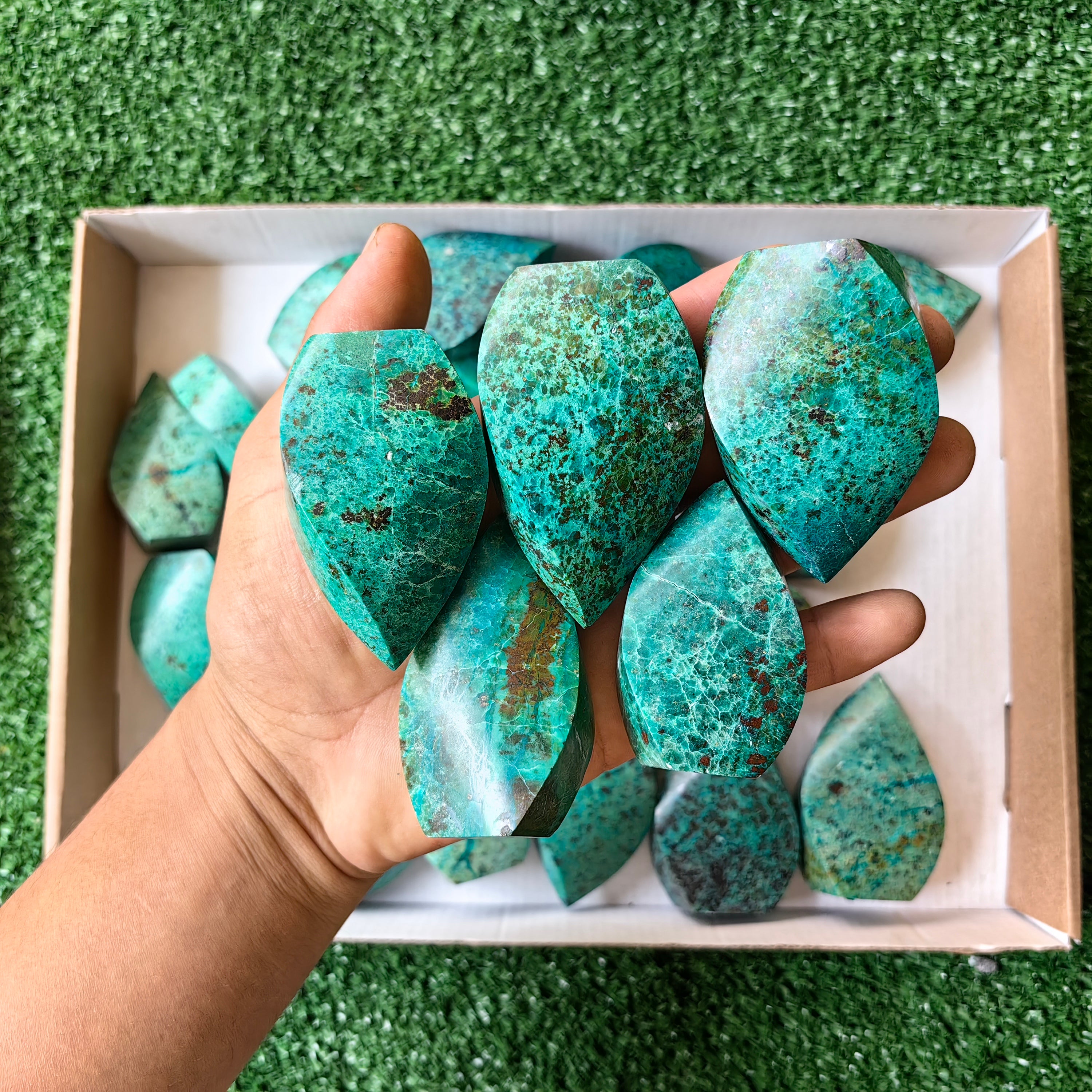 Lot 26 pcs Peruvian Turquoise flame