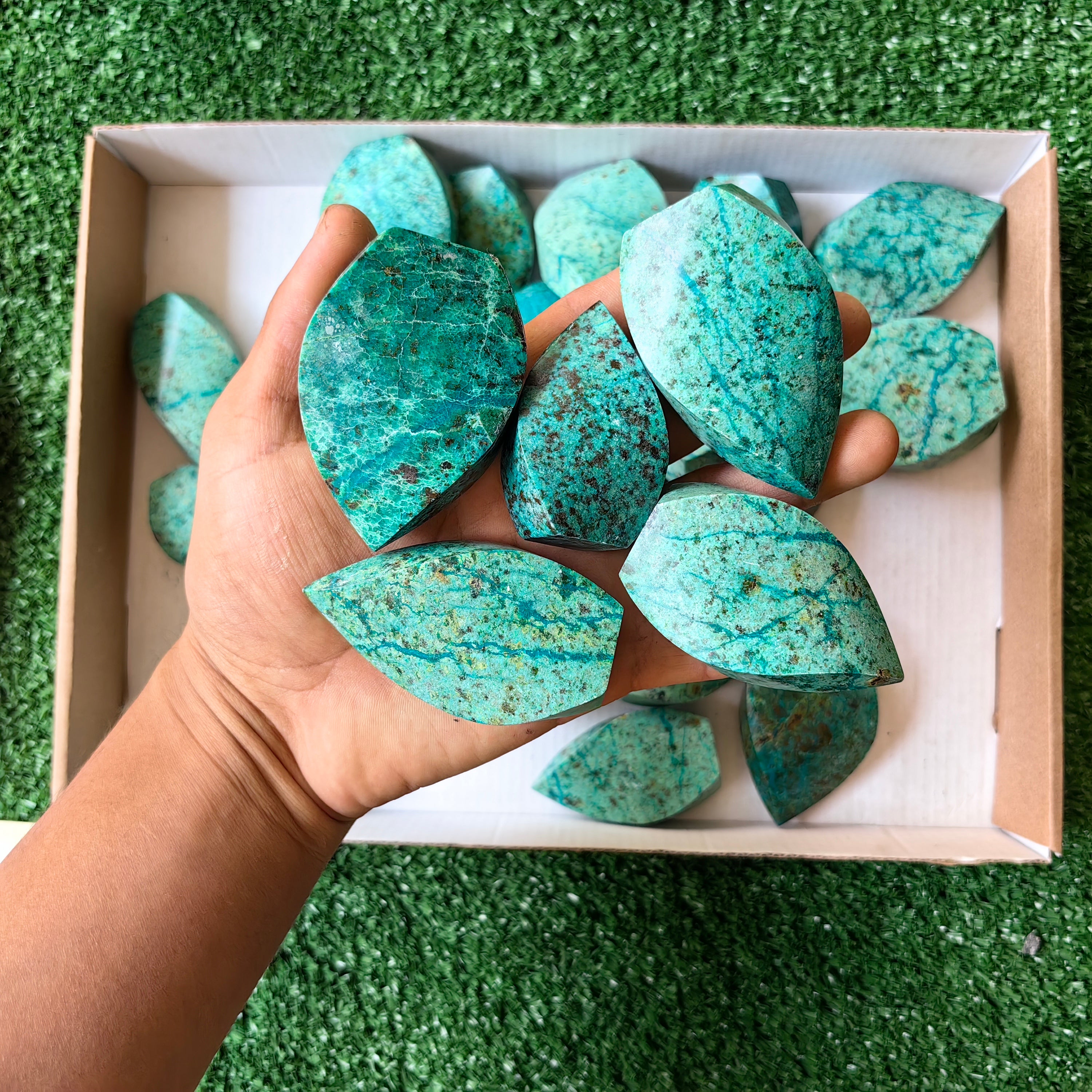 Lot 26 pcs Peruvian Turquoise flame