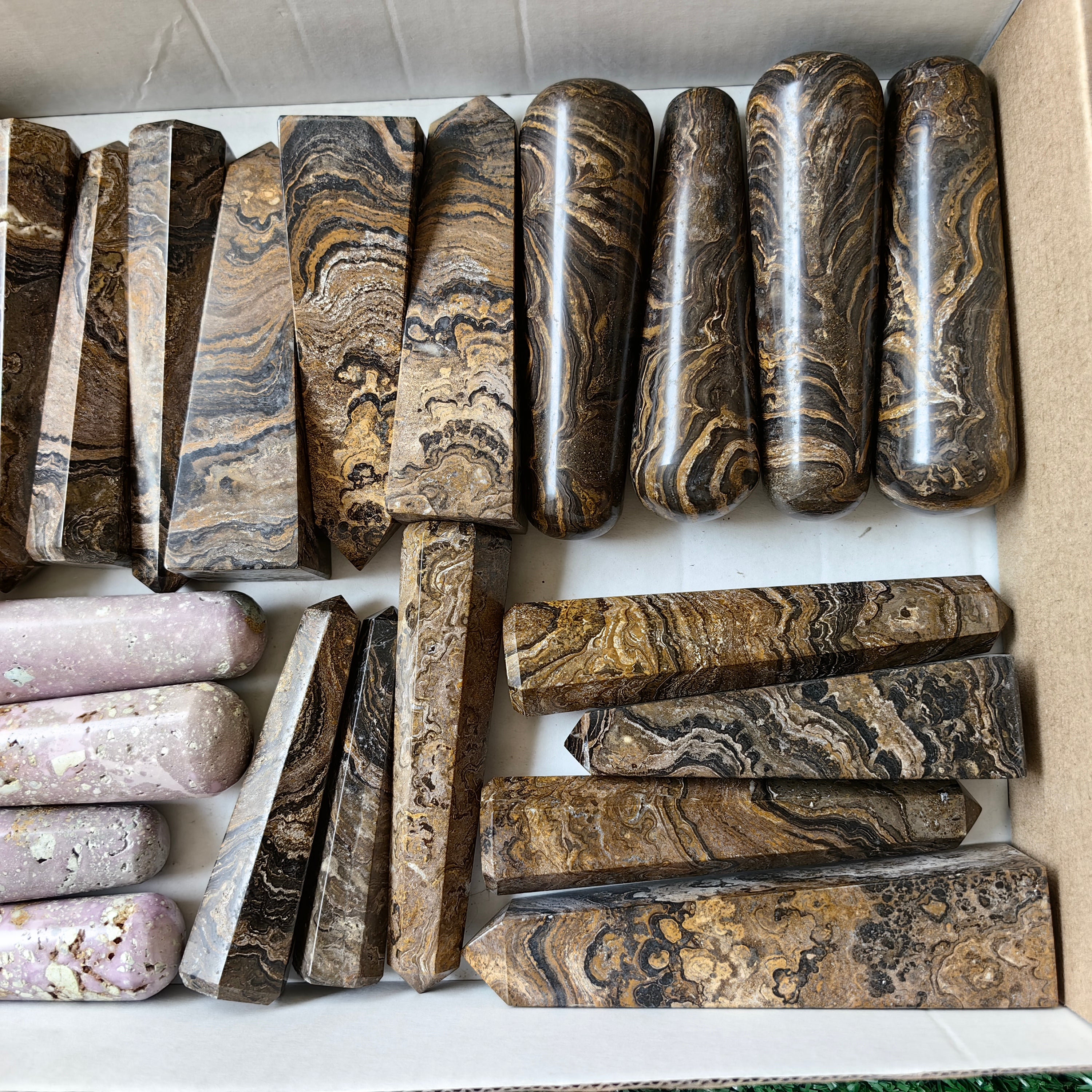 Lot 23 pcs Stromatolite / Phosphosiderite drusy Wand