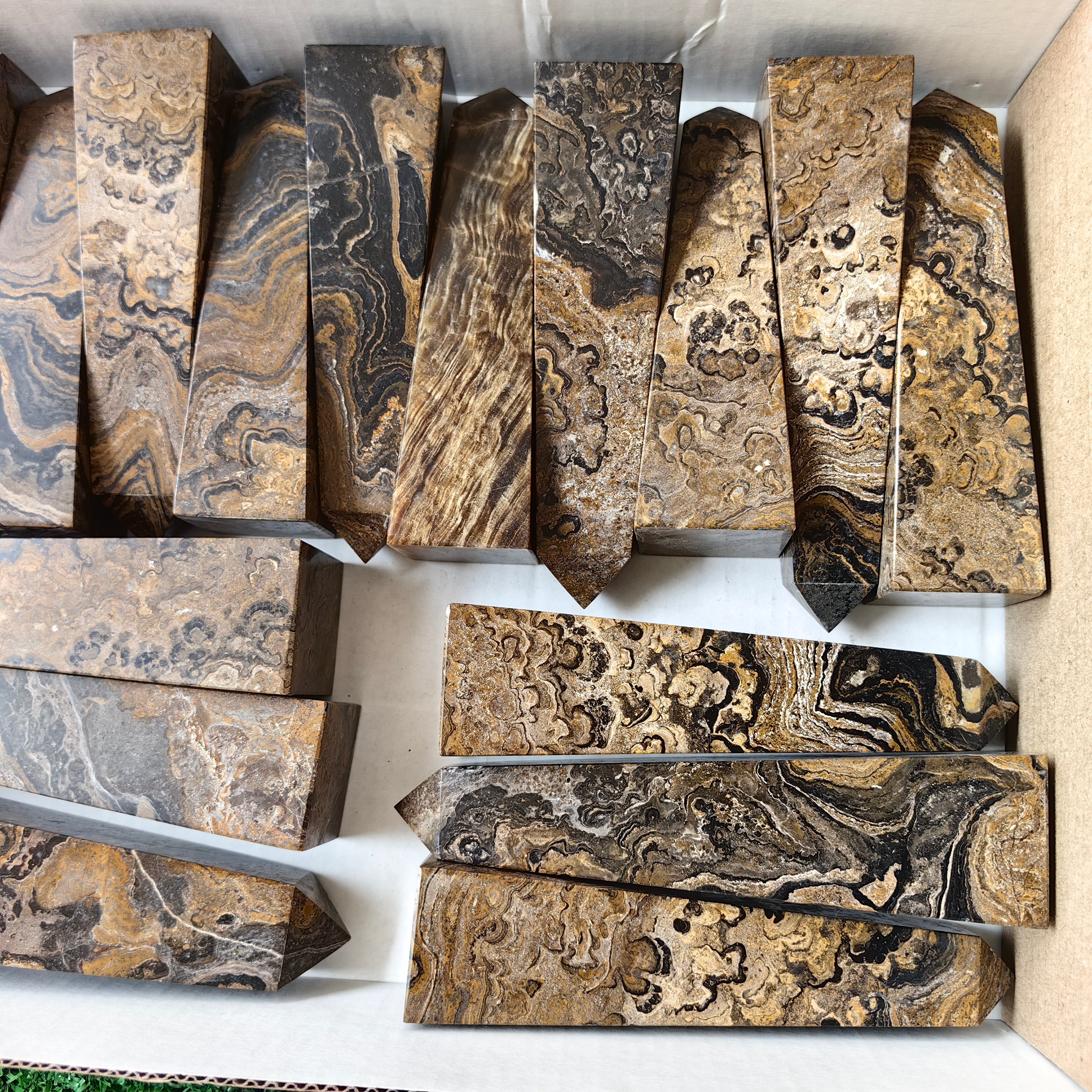 Lot 17 pcs Stromatolite Tower