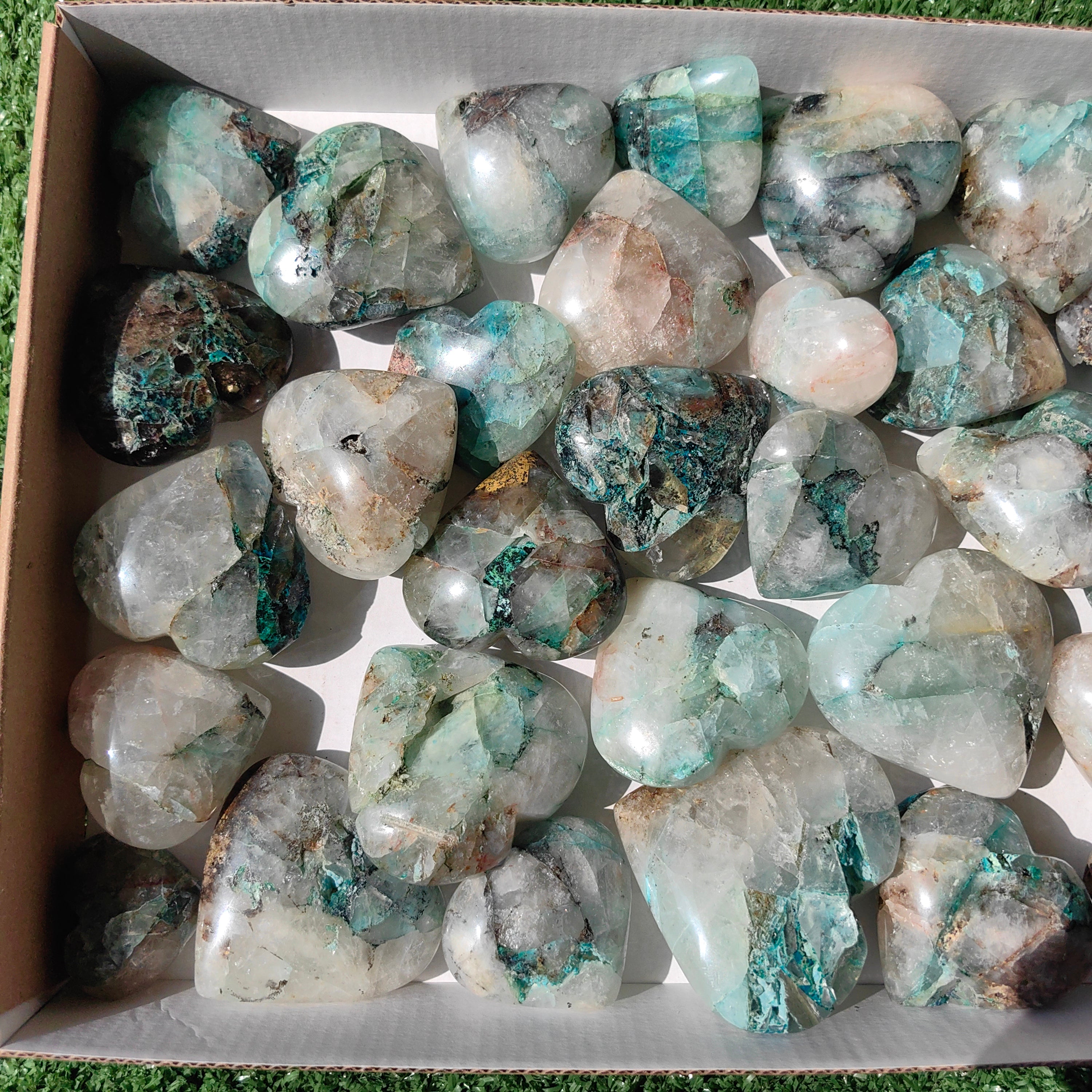 Lot 31 pcs Chrysocolla on Quartz Heart