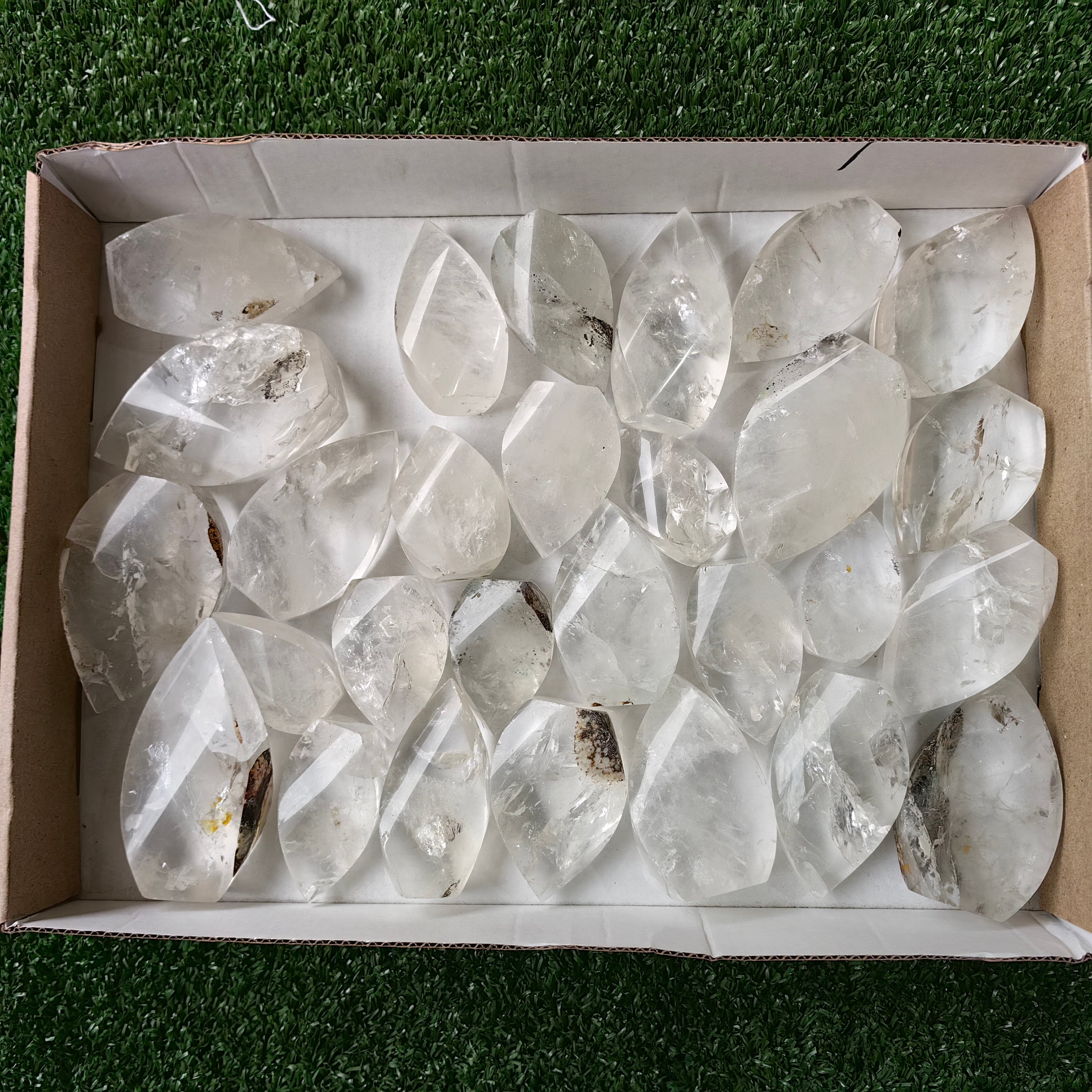 Lot 28 pcs Quartz Flame