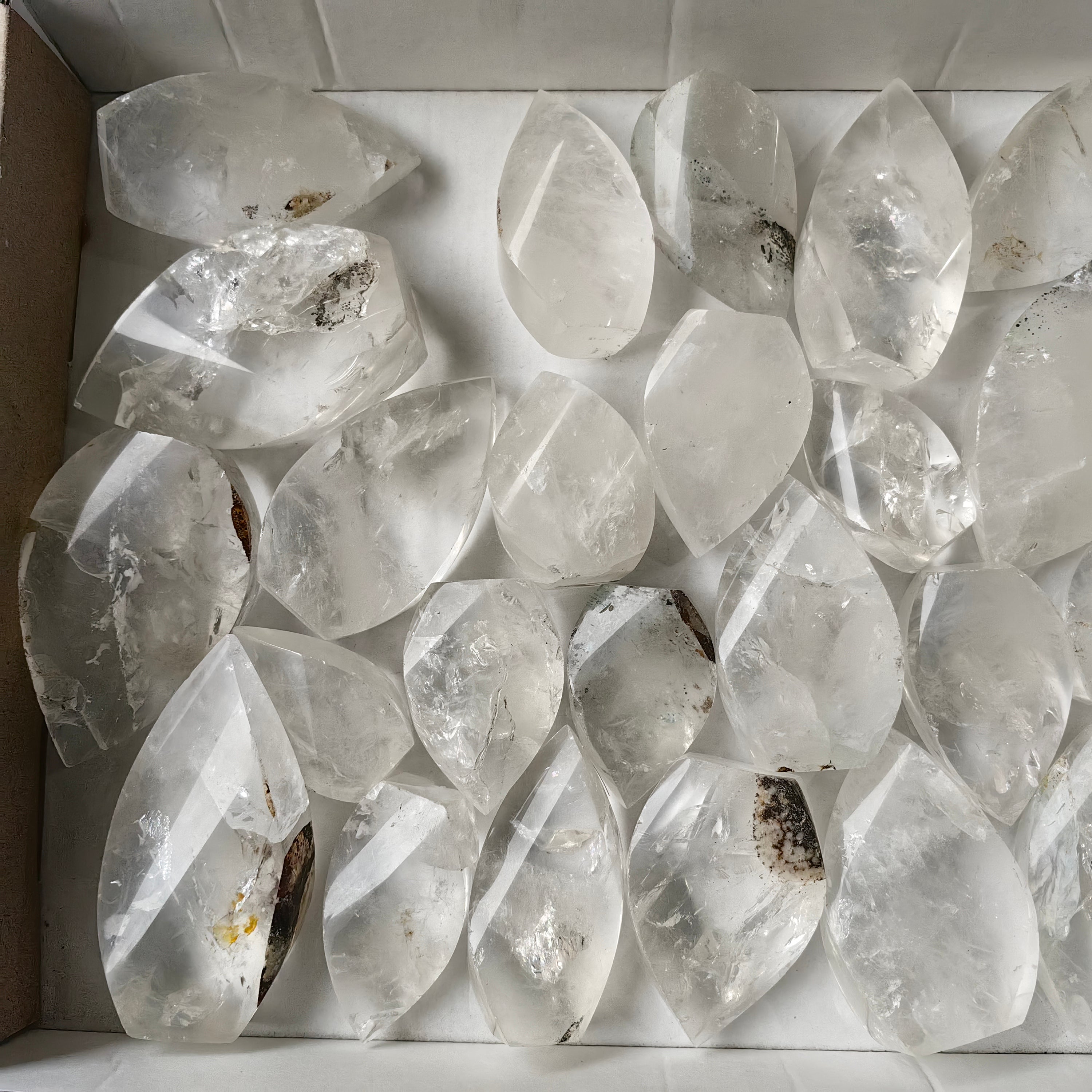 Lot 28 pcs Quartz Flame