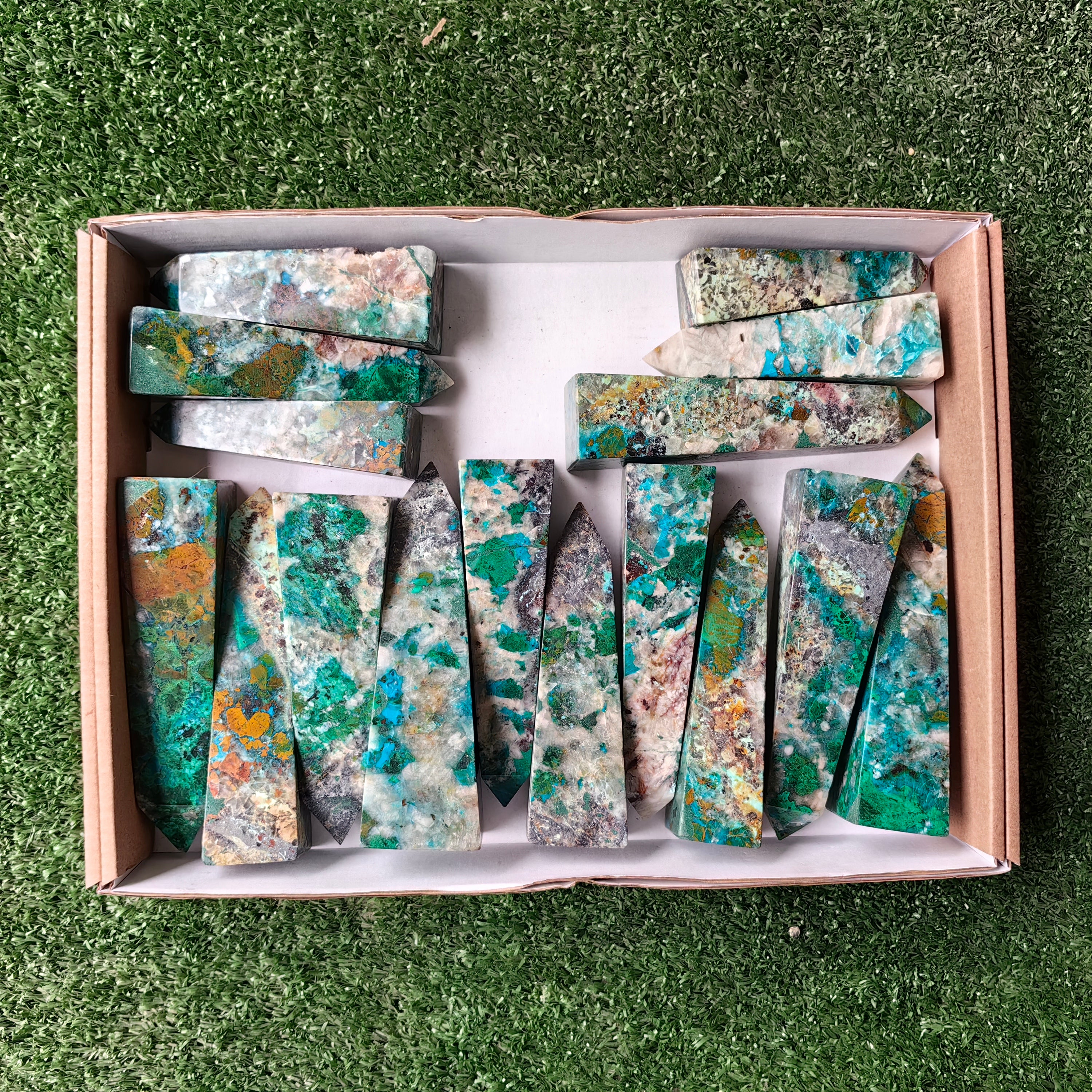 Lot 16 pcs Chrysoquartz Tower