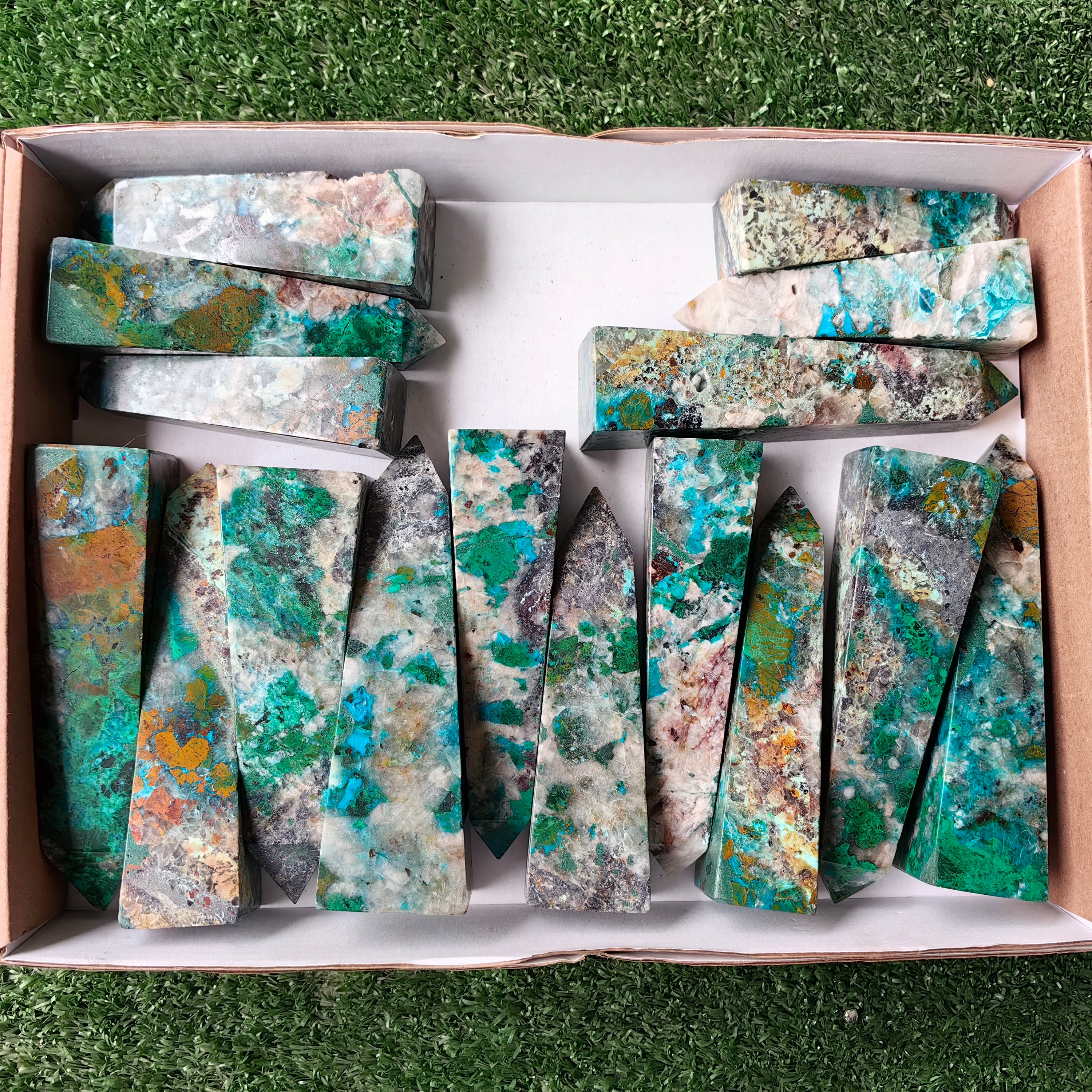 Lot 16 pcs Chrysoquartz Tower