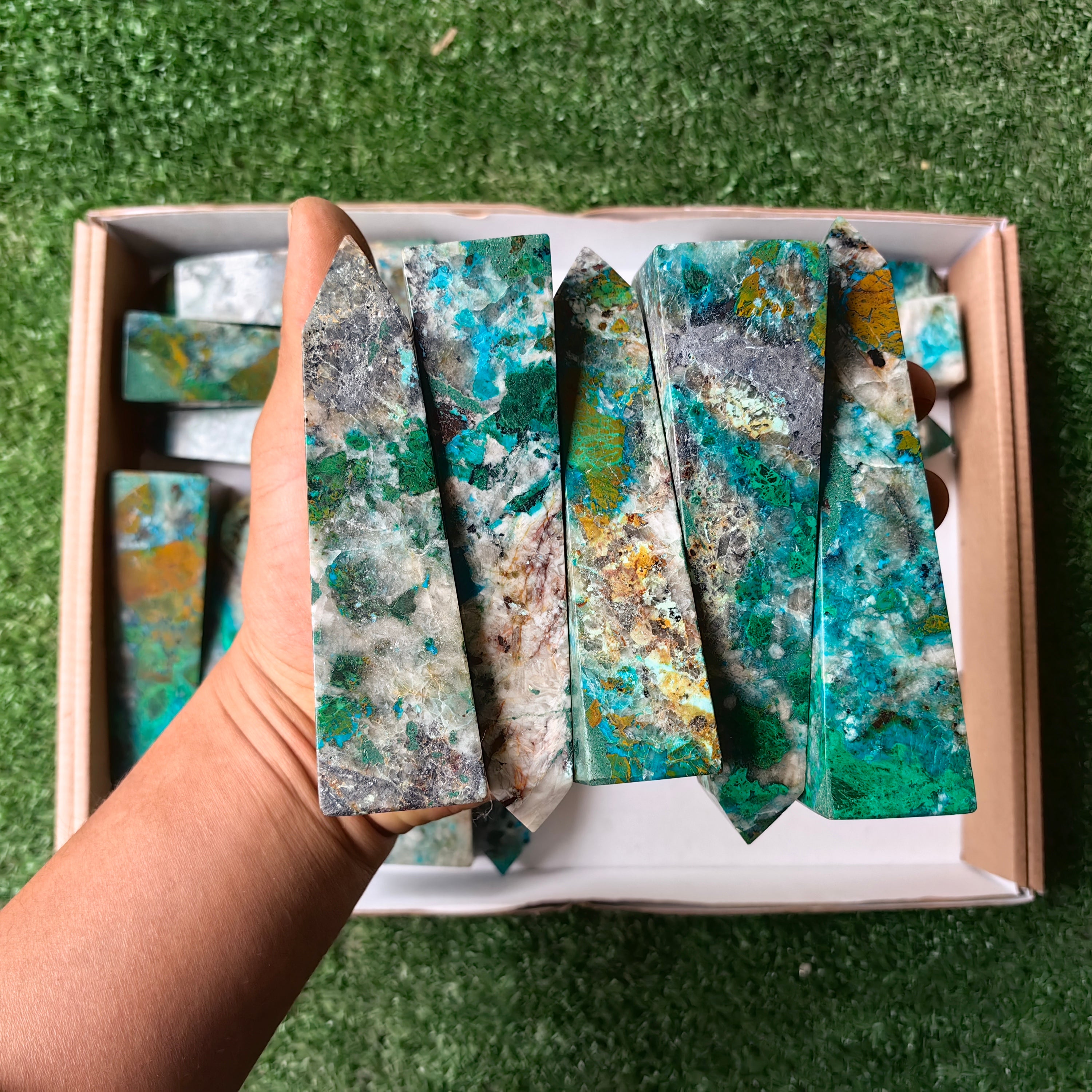 Lot 16 pcs Chrysoquartz Tower