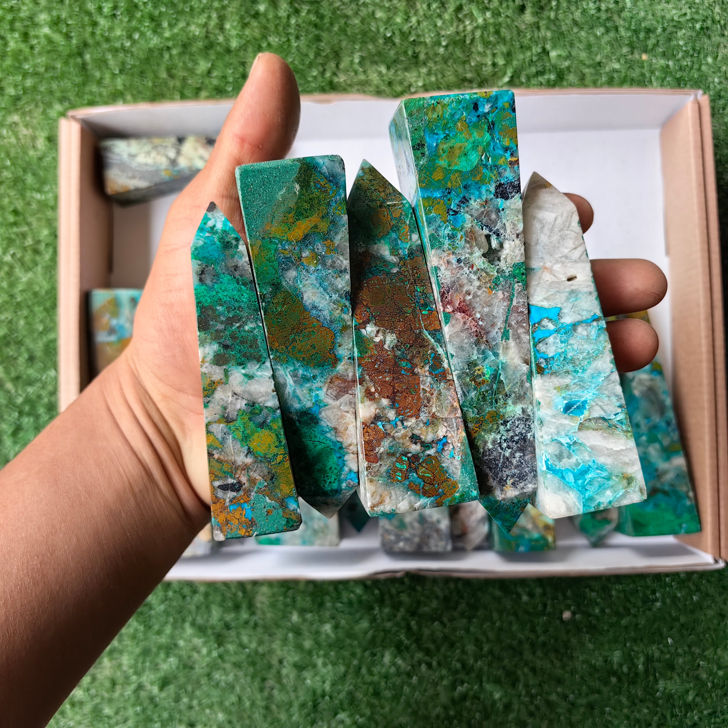 Lot 16 pcs Chrysoquartz Tower