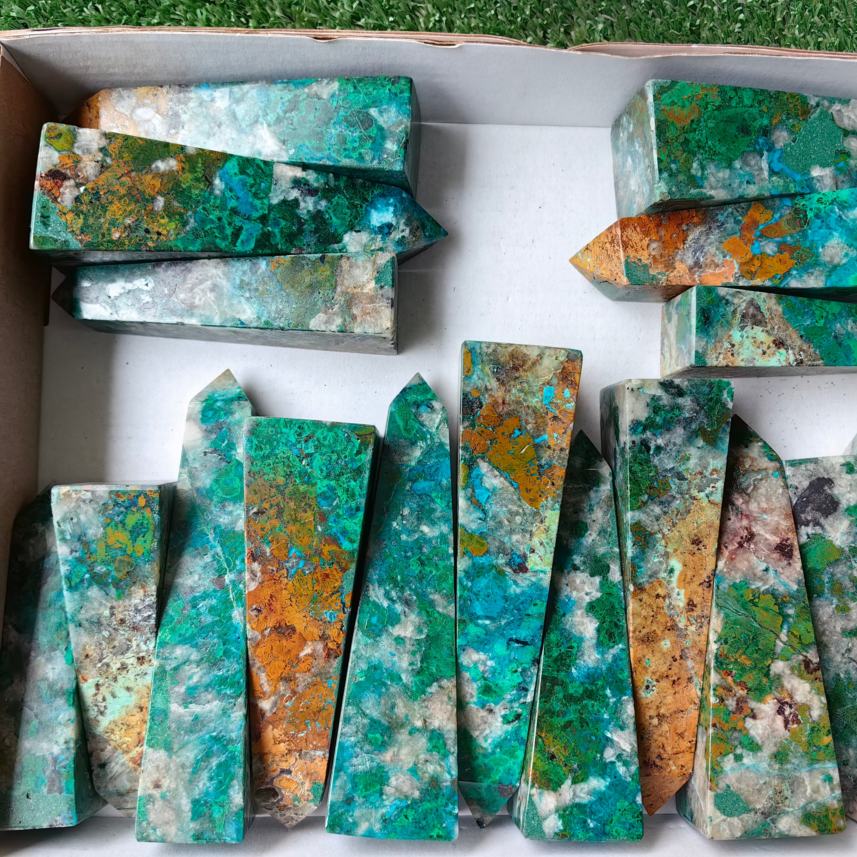 Lot 18 pcs Chrysoquartz Tower