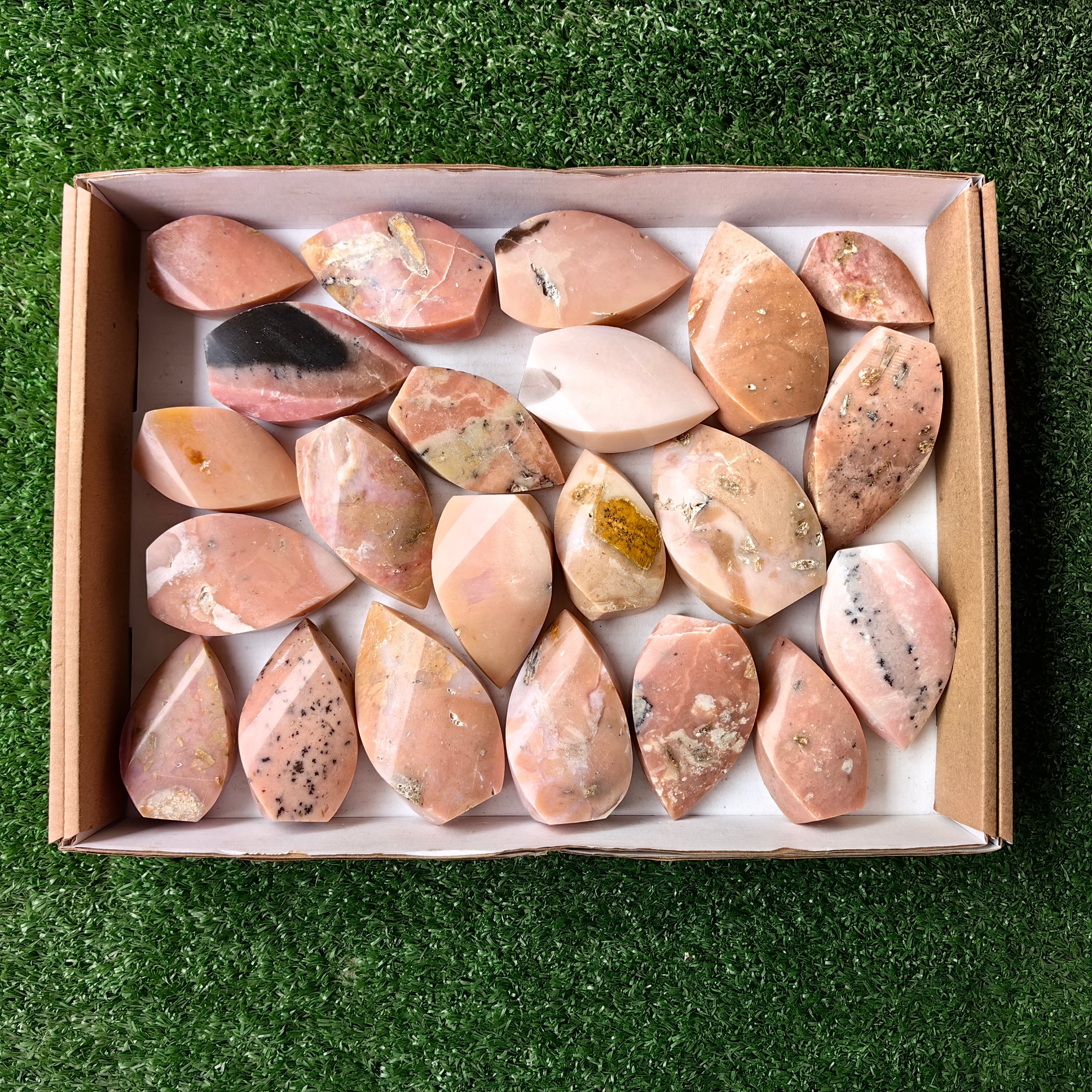 Lot 22 pcs Pink Opal Flame