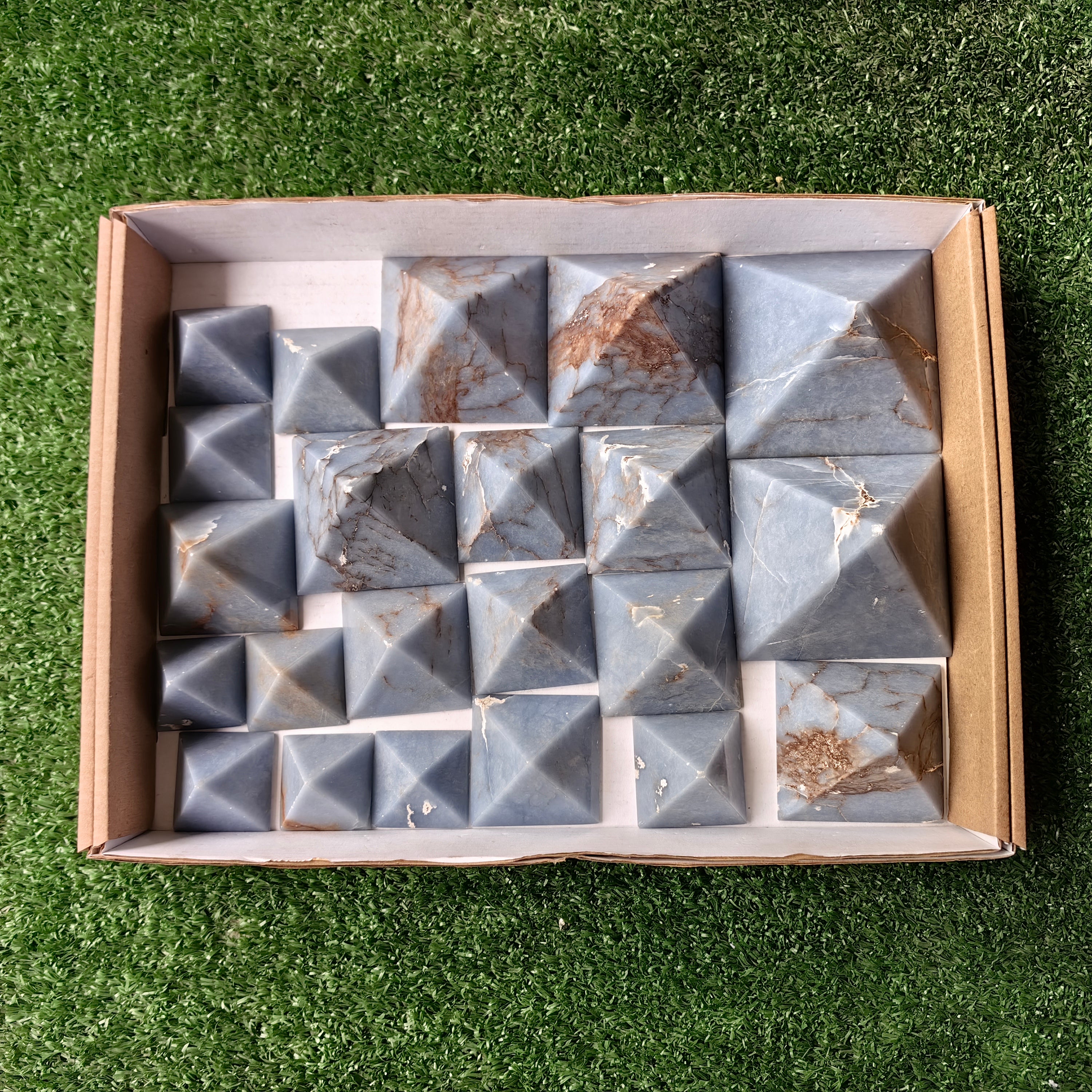 Lot 22 pcs Angelite Pyramid