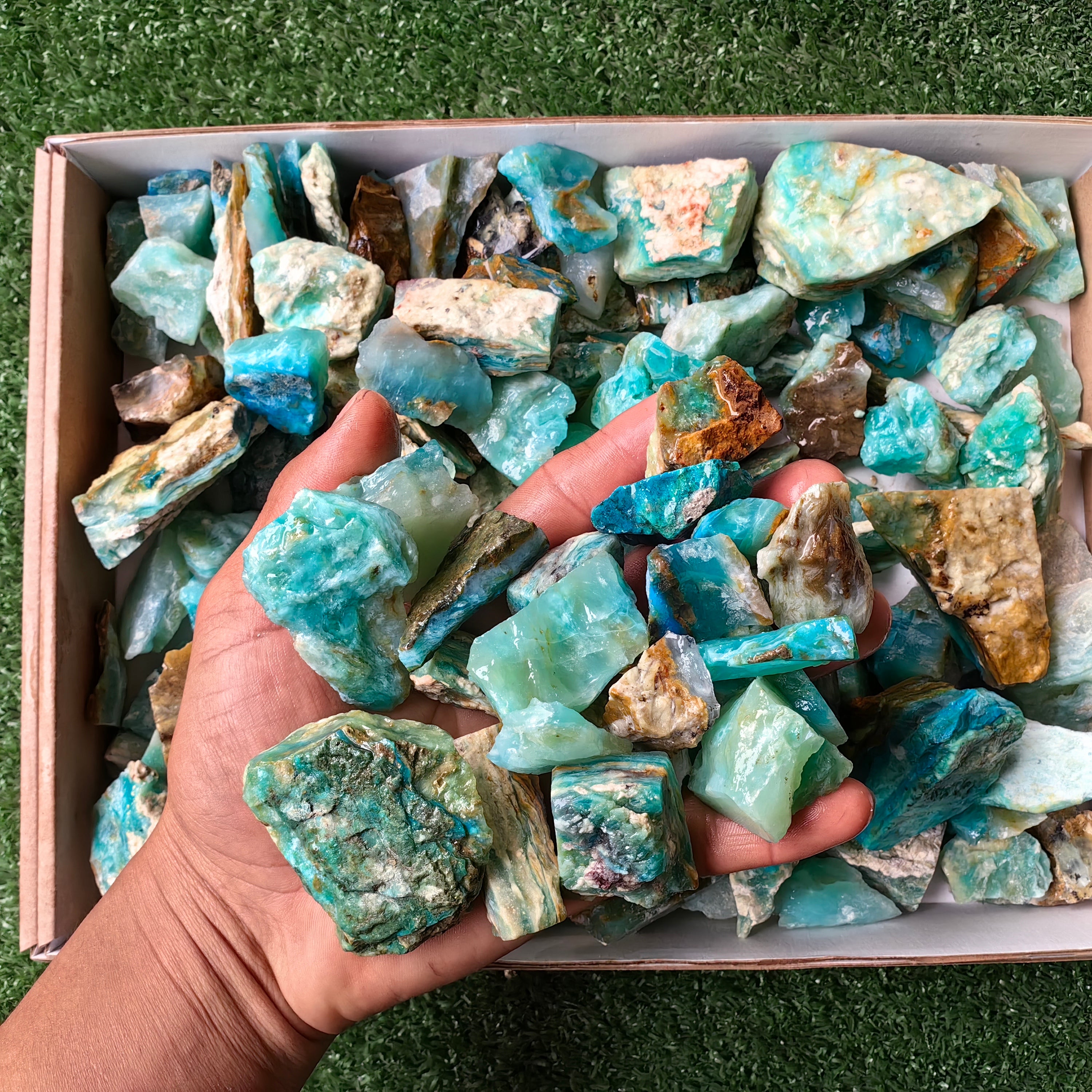 Lot 2 kg Andean Opal Rough