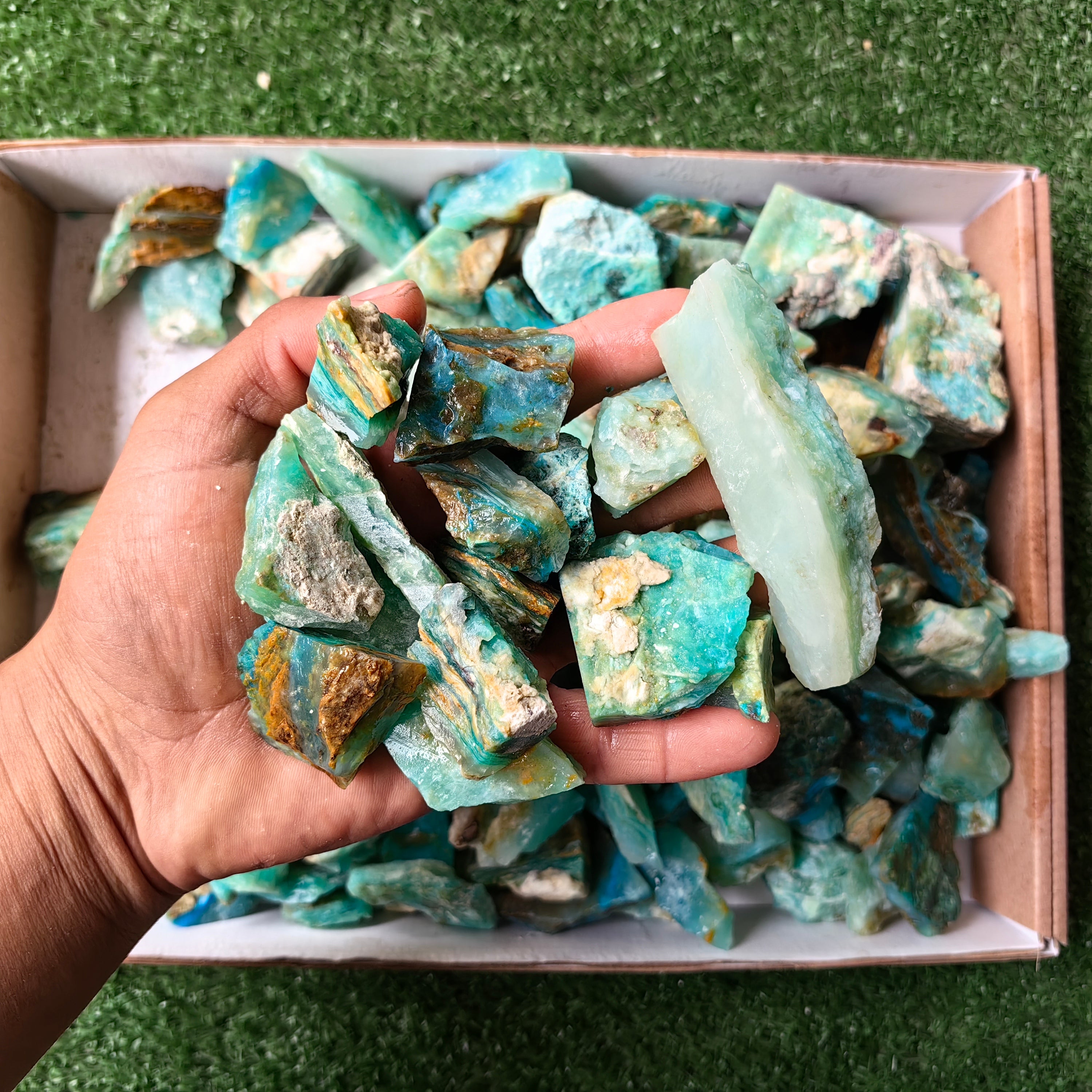 Lot 2 kg Andean Opal Rough