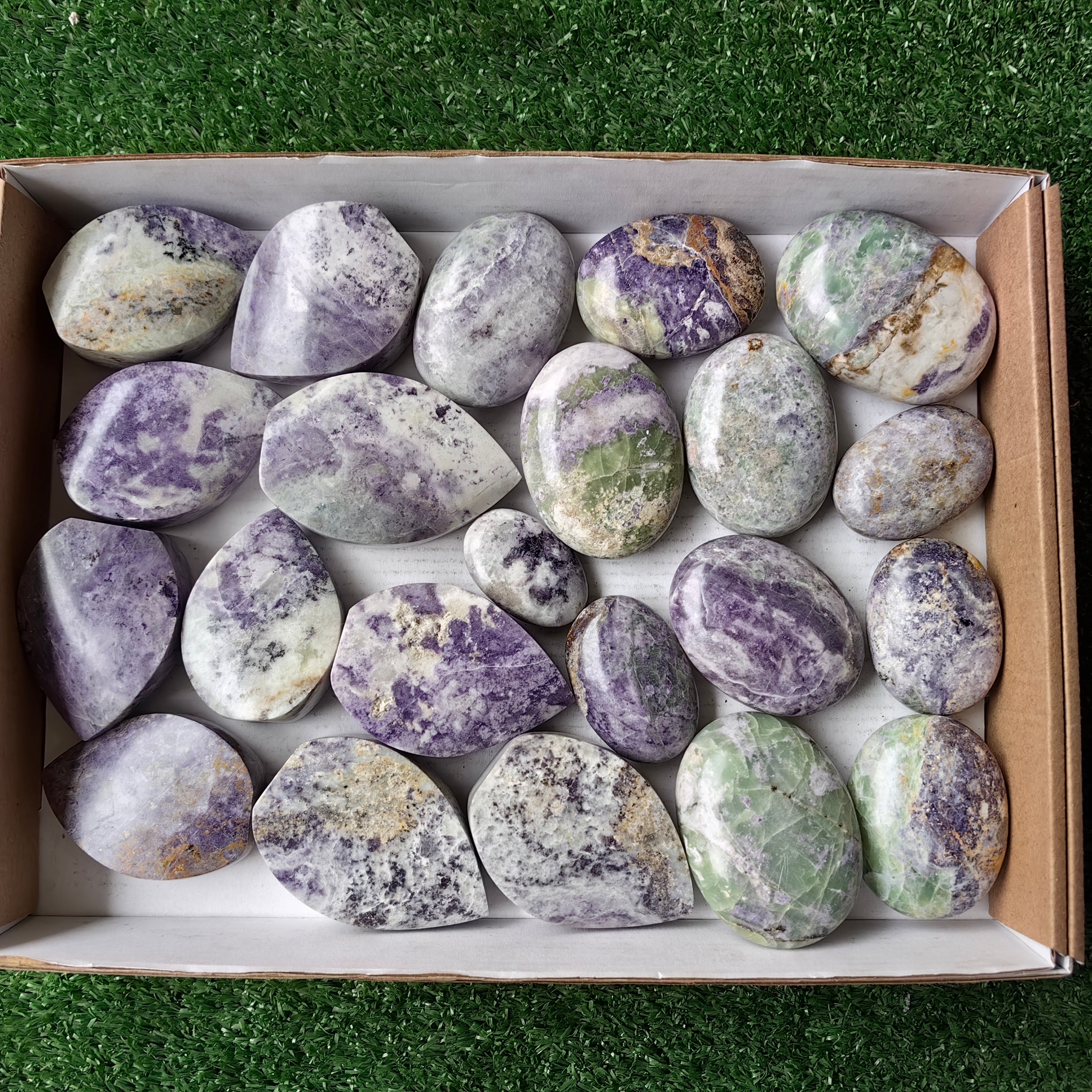 Lot 22 pcs Bolivianite Palm and Flame