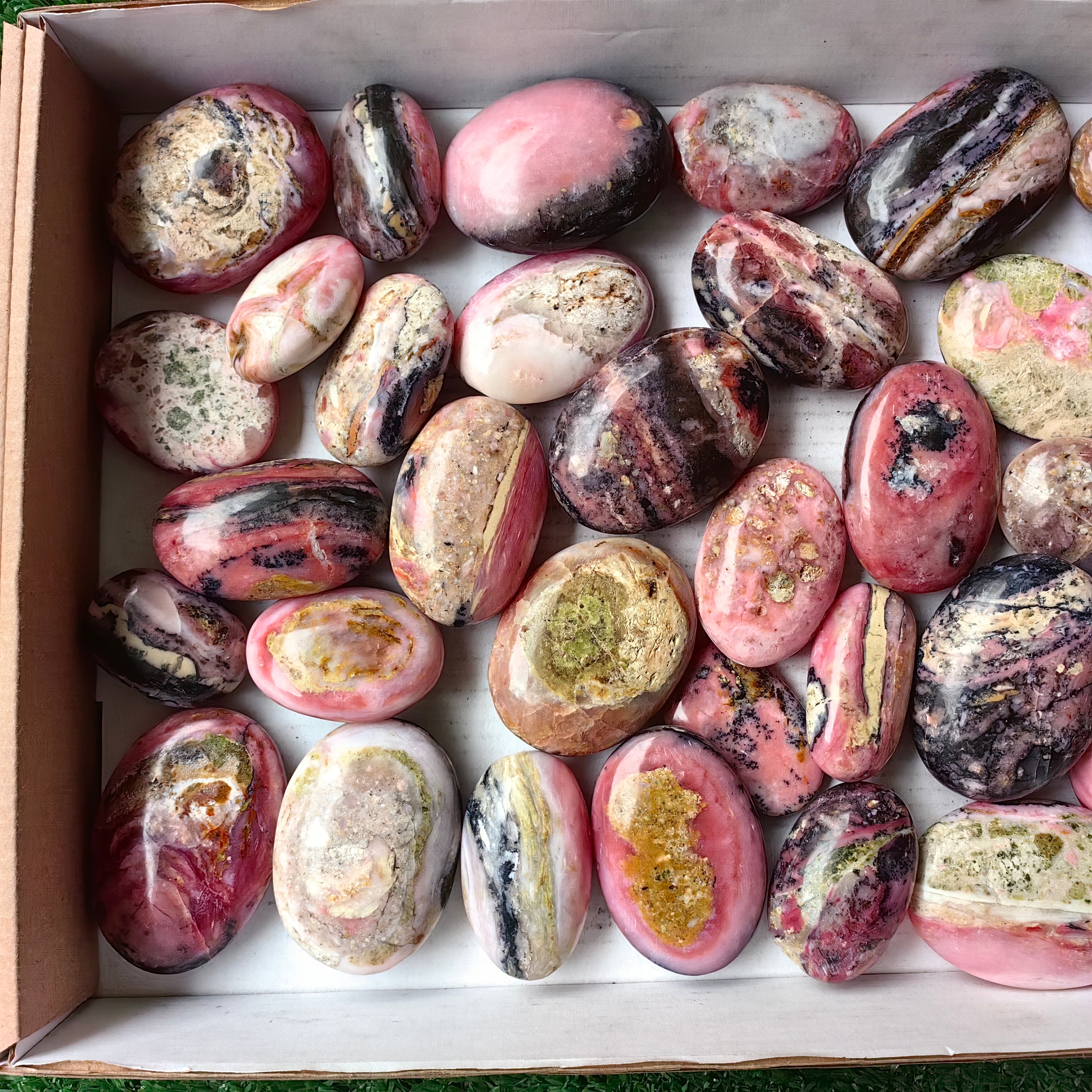 Lot 35 pcs Pink Opal Palm