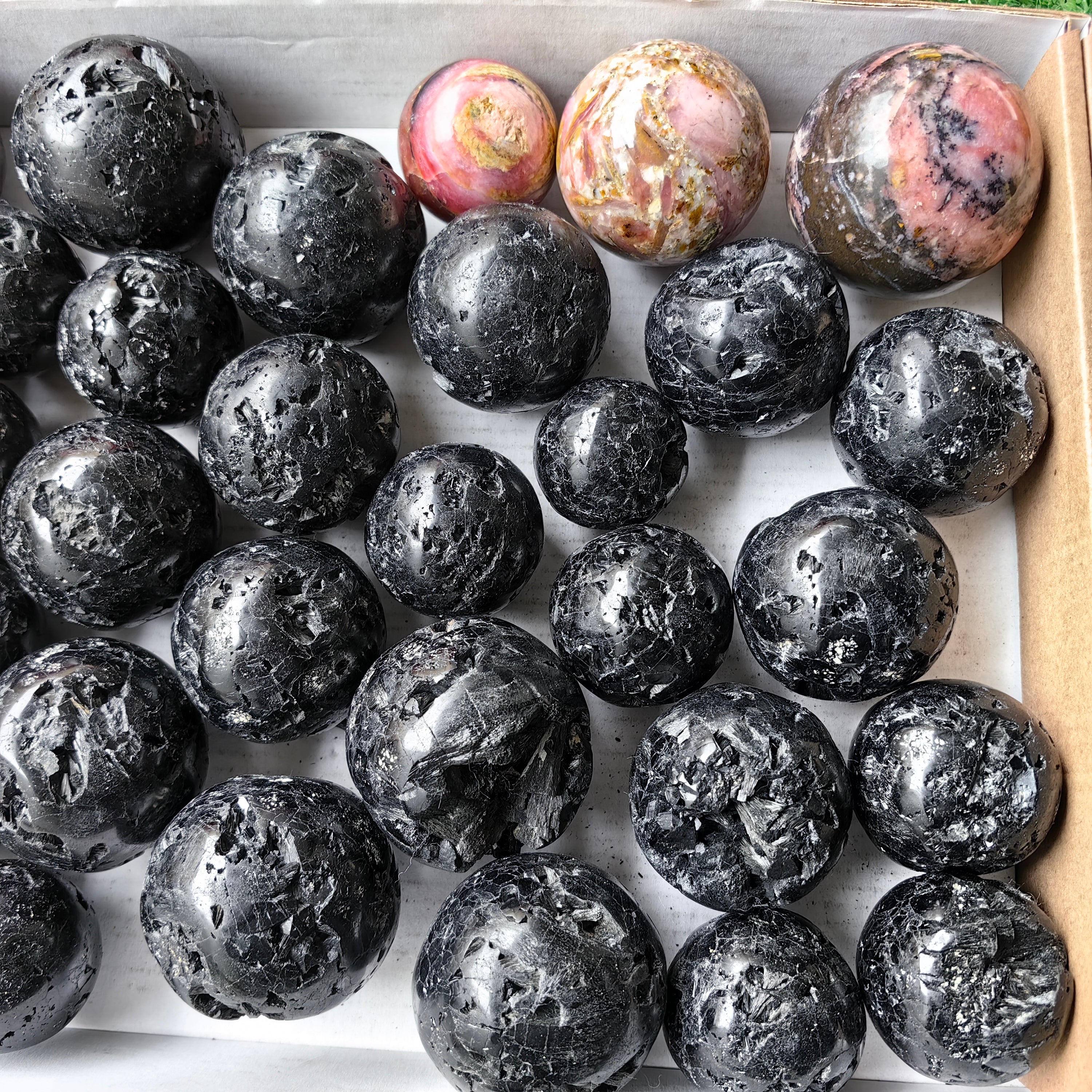 Lot 33 pcs Tourmaline, Pink Opal Sphere
