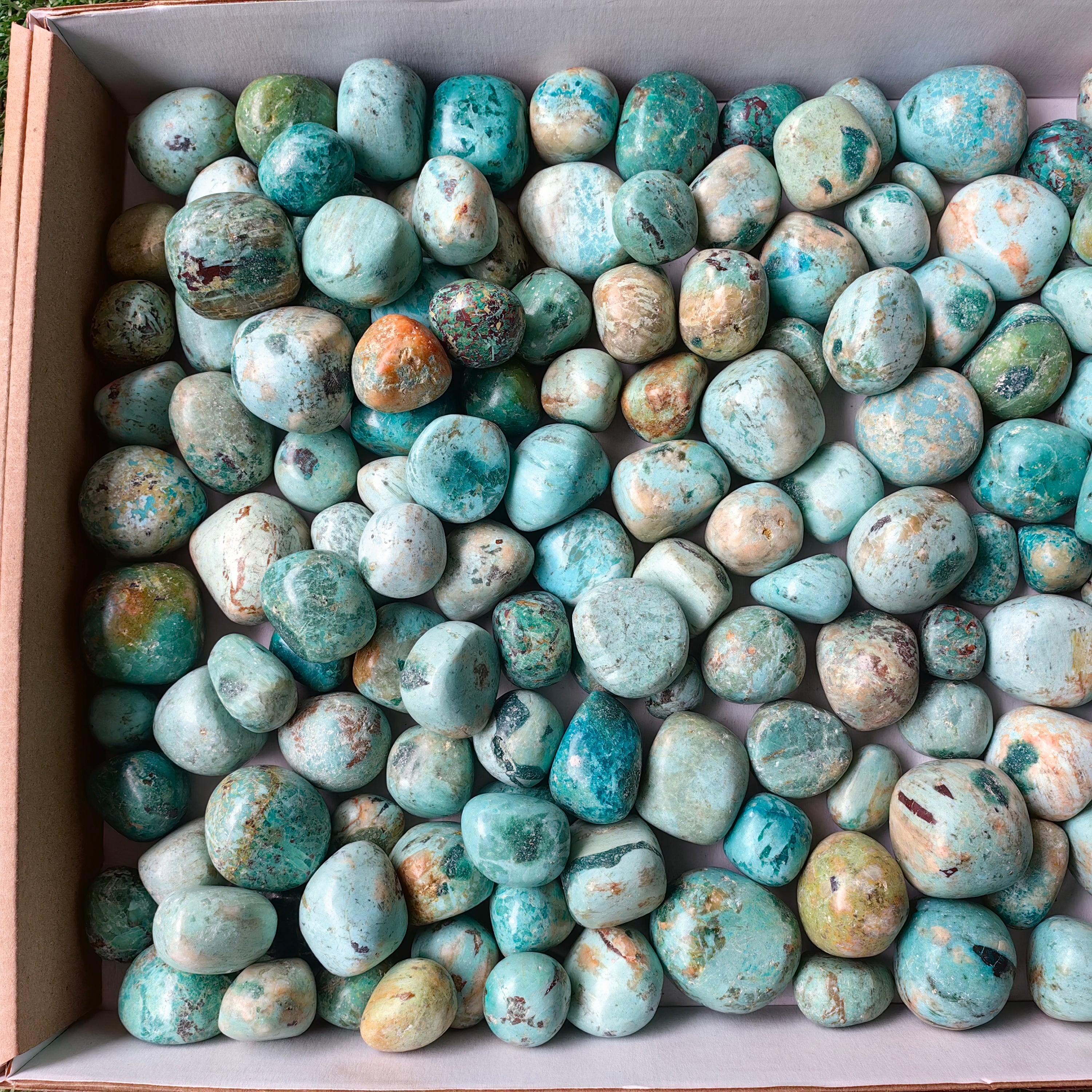 Lot 2 kg Peruvian Turquoise Tumbled