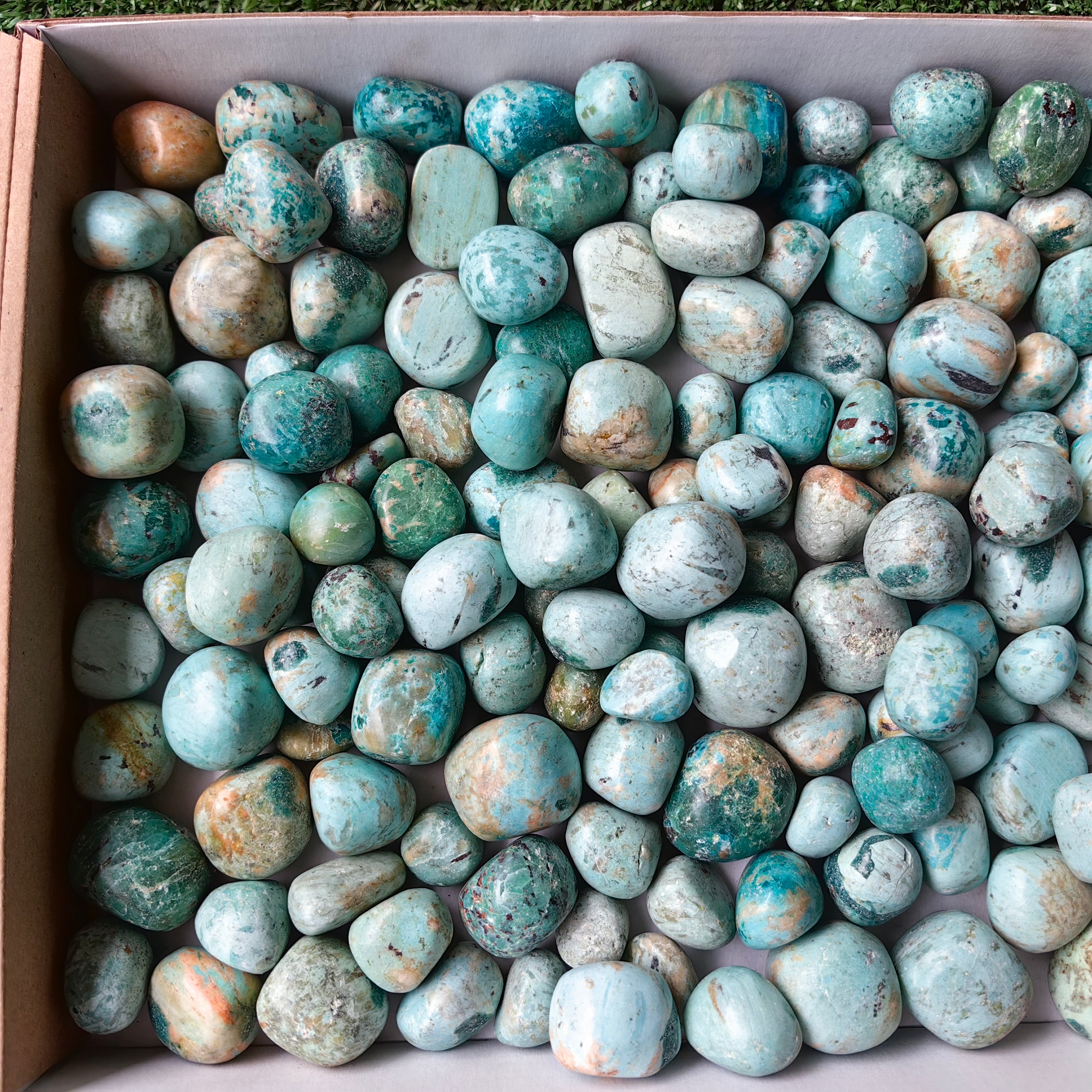 Lot 2 kg Peruvian Turquoise Tumbled