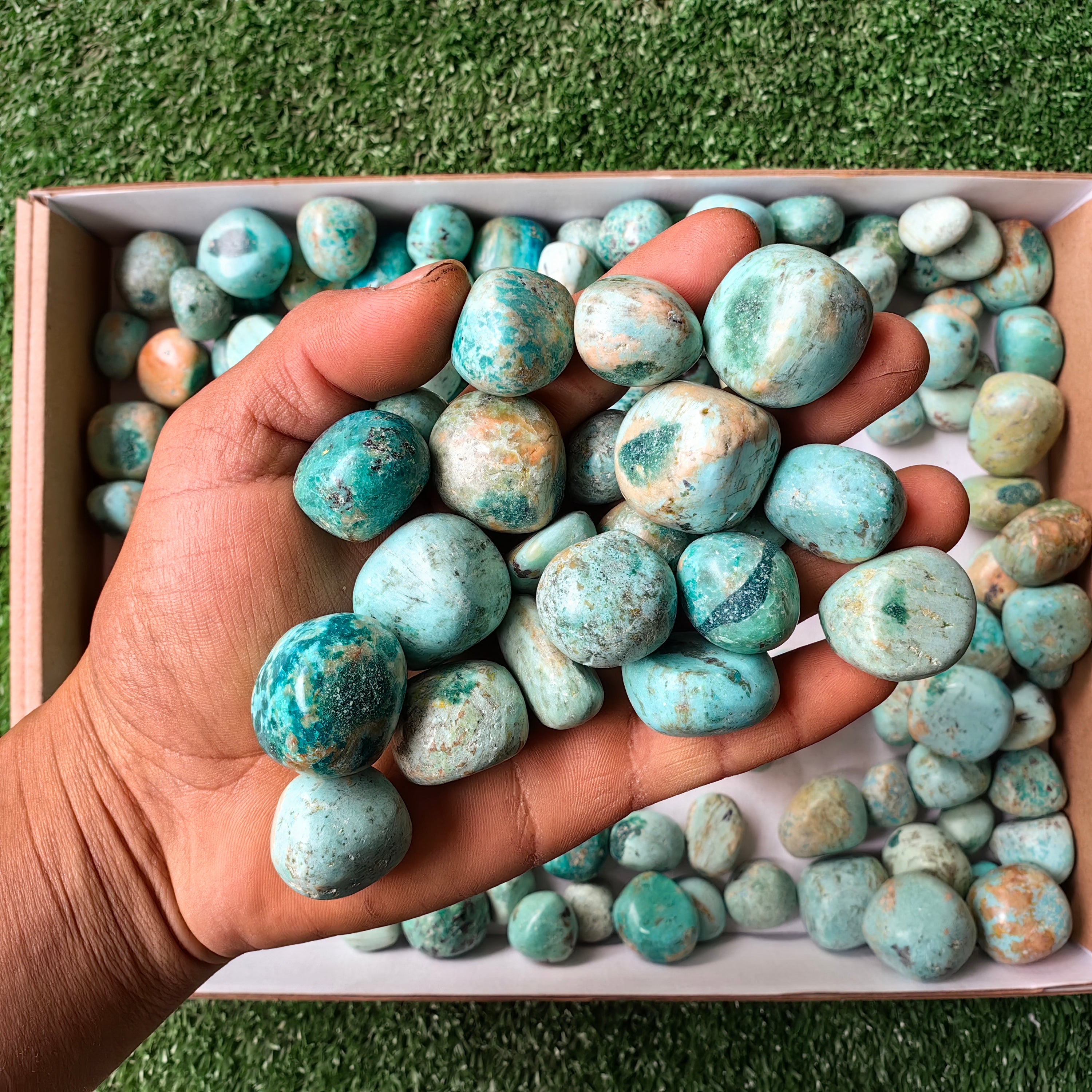 Lot 2 kg Peruvian Turquoise Tumbled