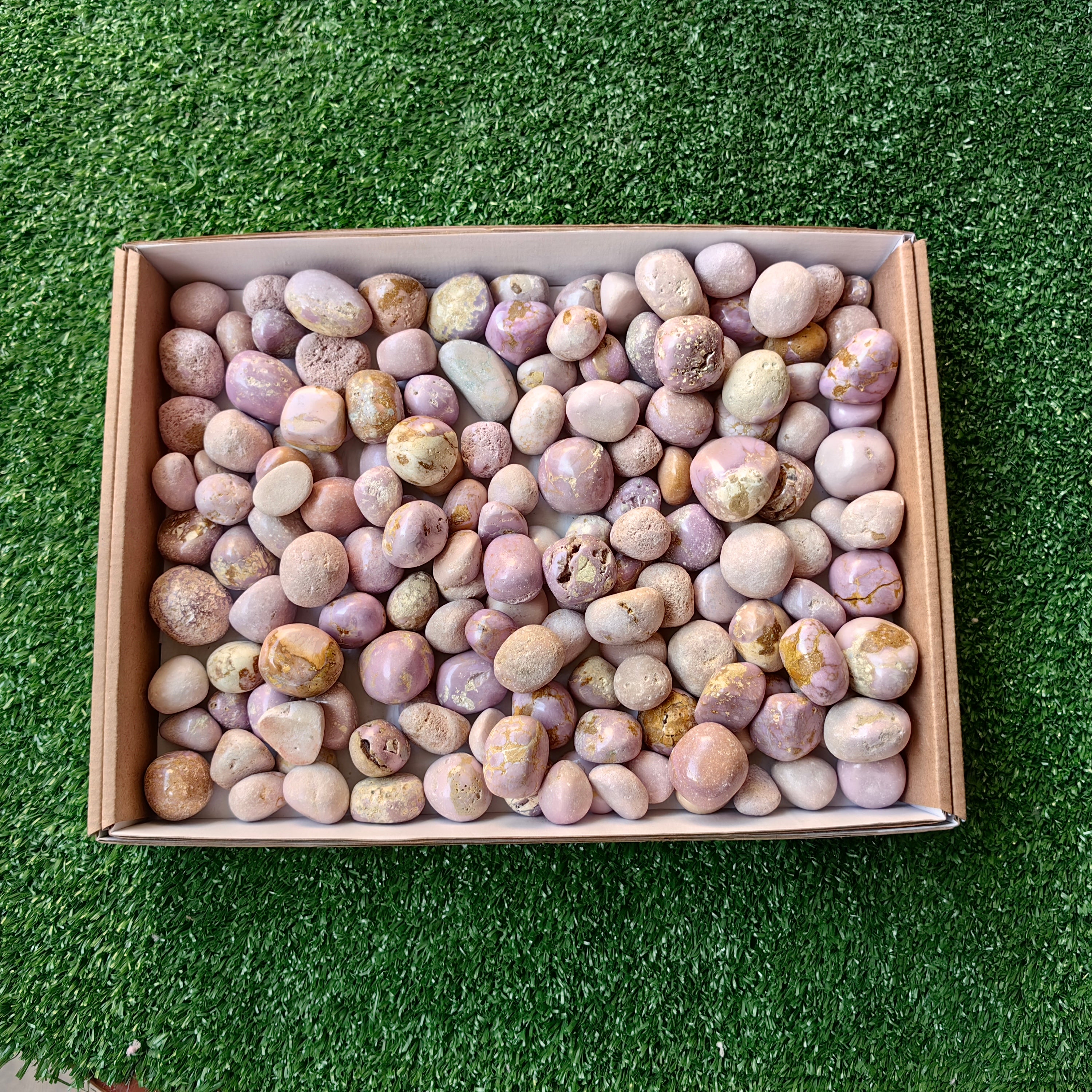 Lot 2.3 kg Phosphosiderite Tumbled