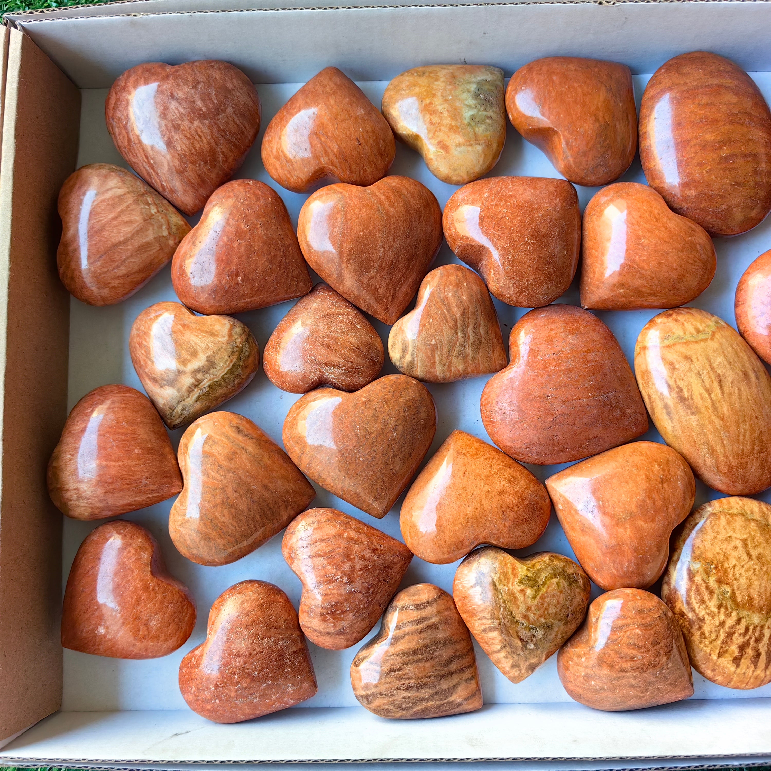 Lot 31 pcs Orange Jaspe heart and palm