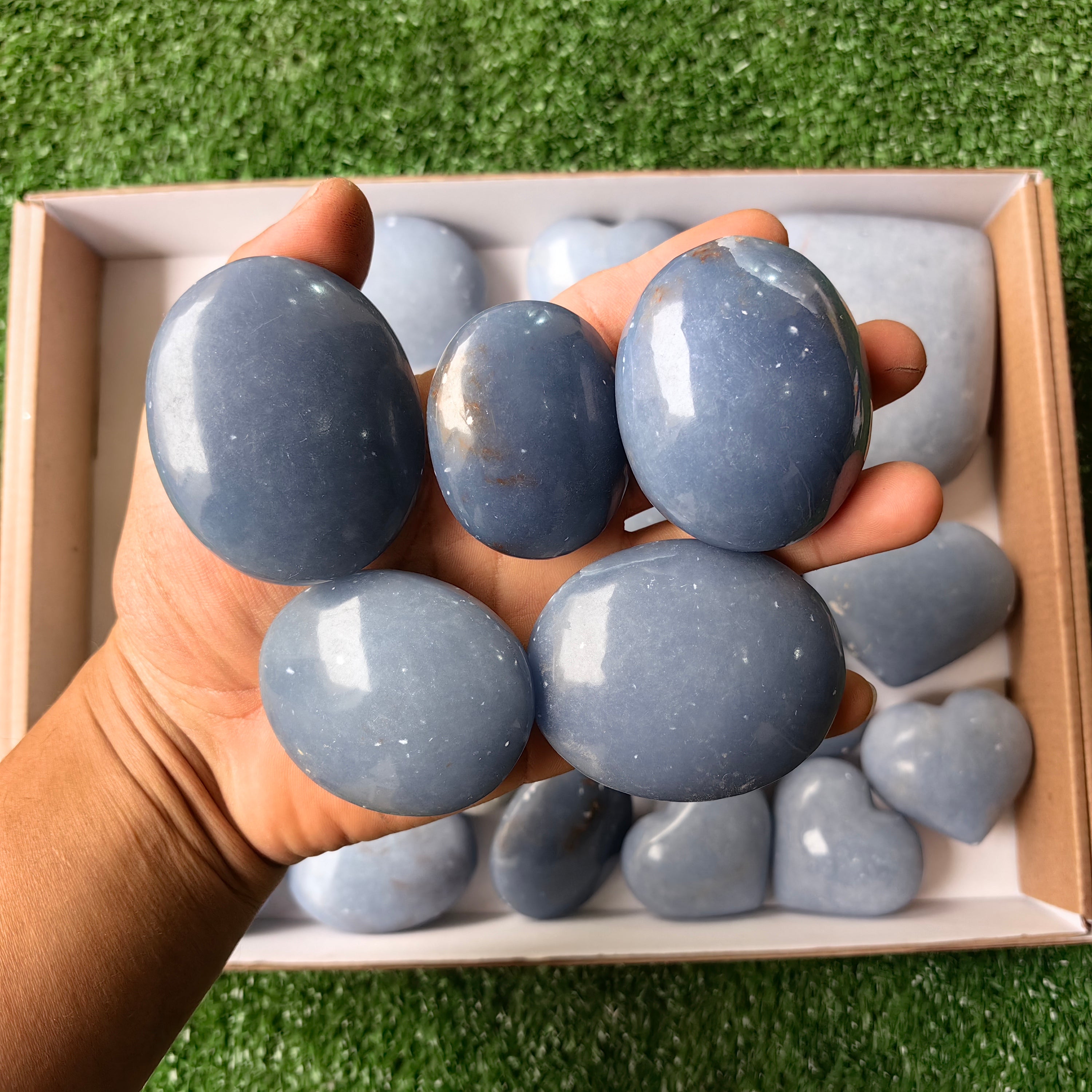 Lot 36 pcs Angelite palm and heart