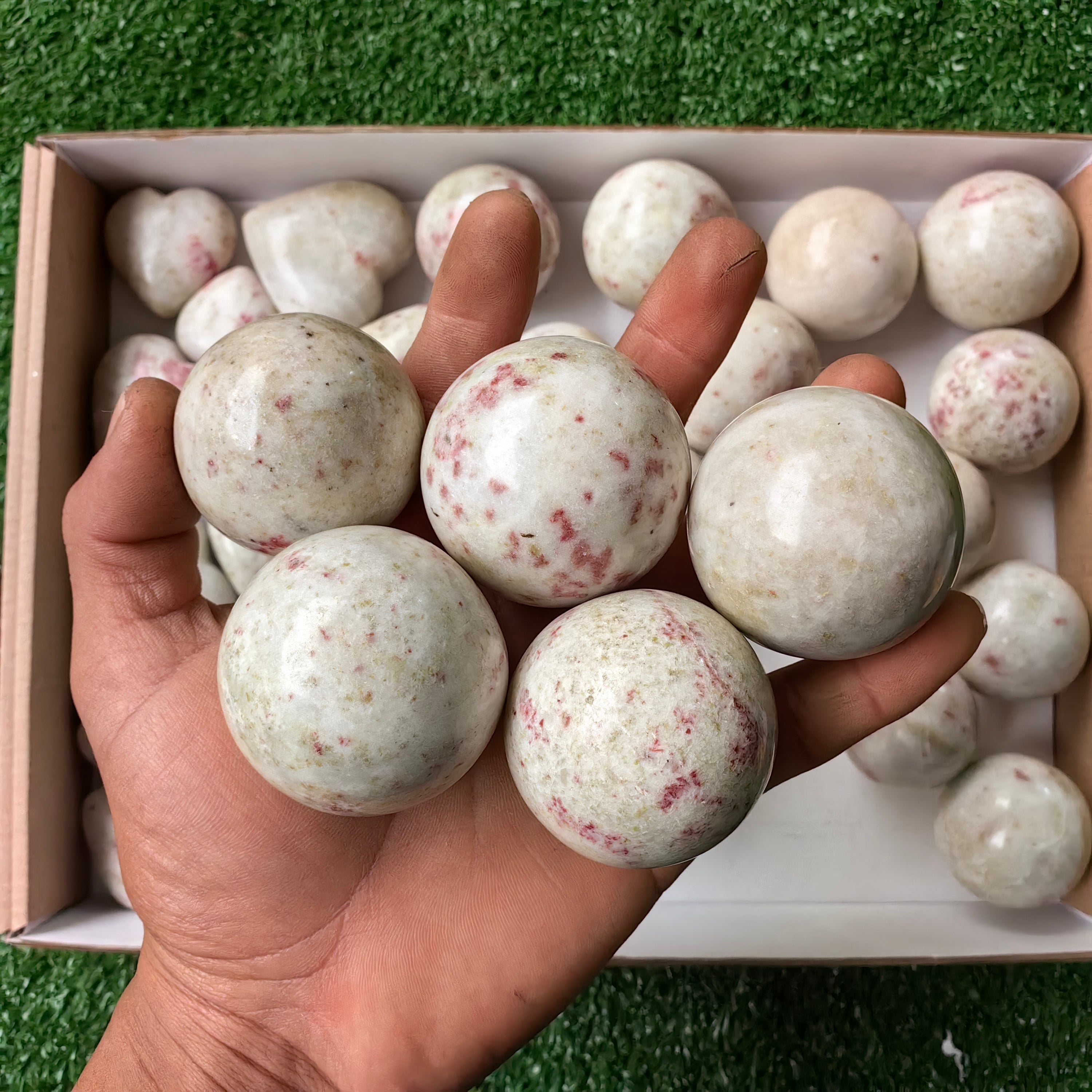 Lot 36 pcs Cinabrite Heart and Sphere