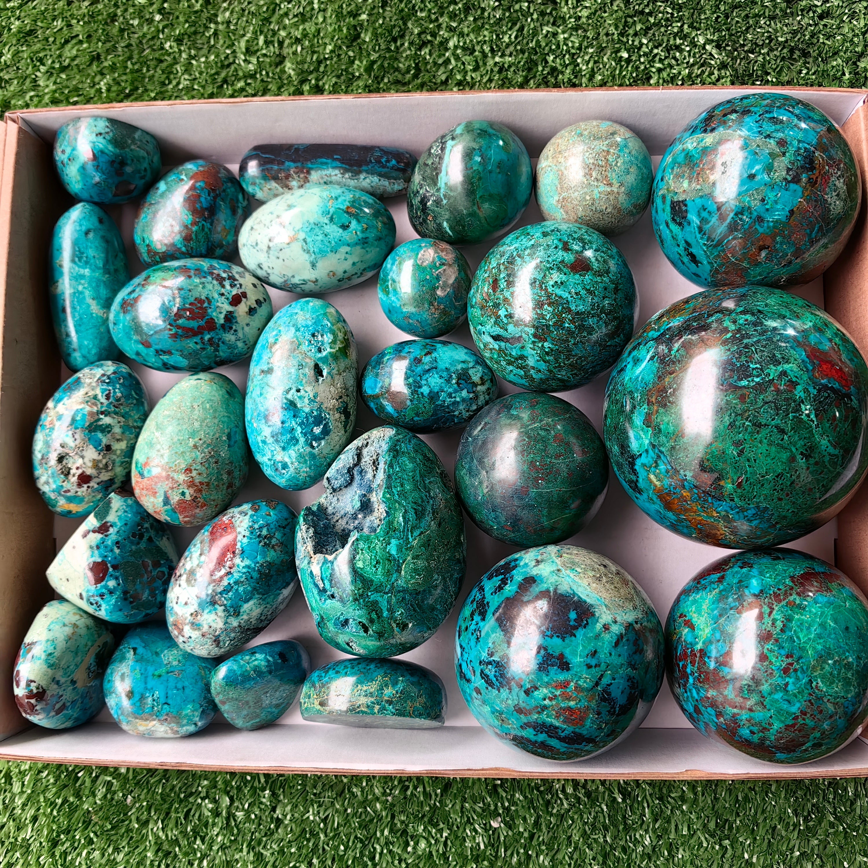 Lot 26 pcs Chrysocolla Free Form and Sphere