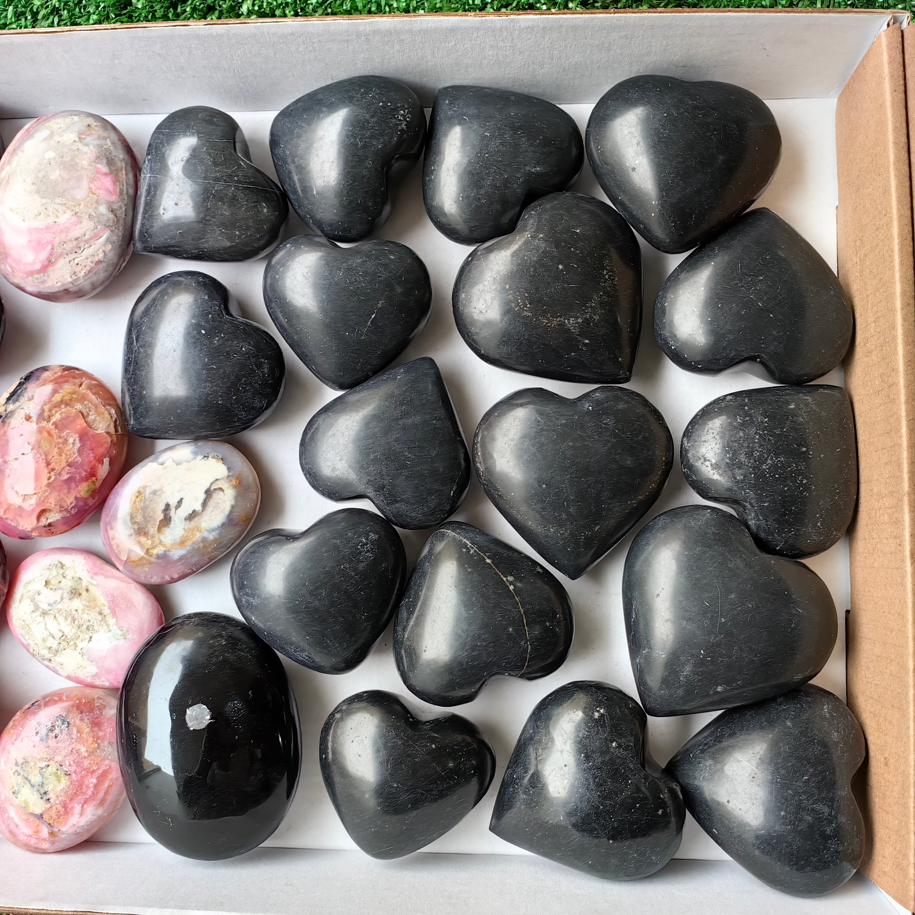 Lot 27 pcs Black Onix Heart and Pink Opal Palm
