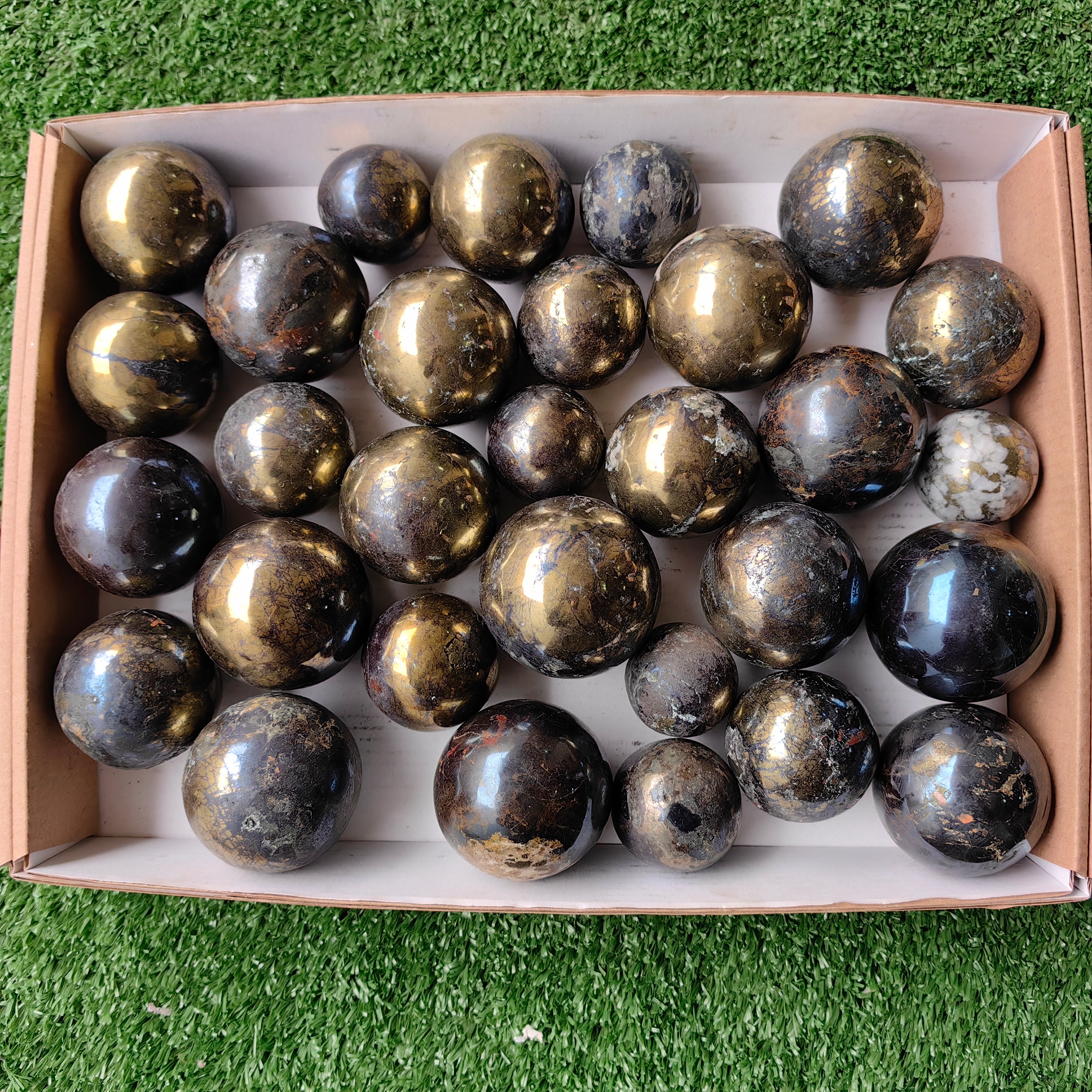 Lot 30 pcs Covellite on Chalcopyrite Sphere