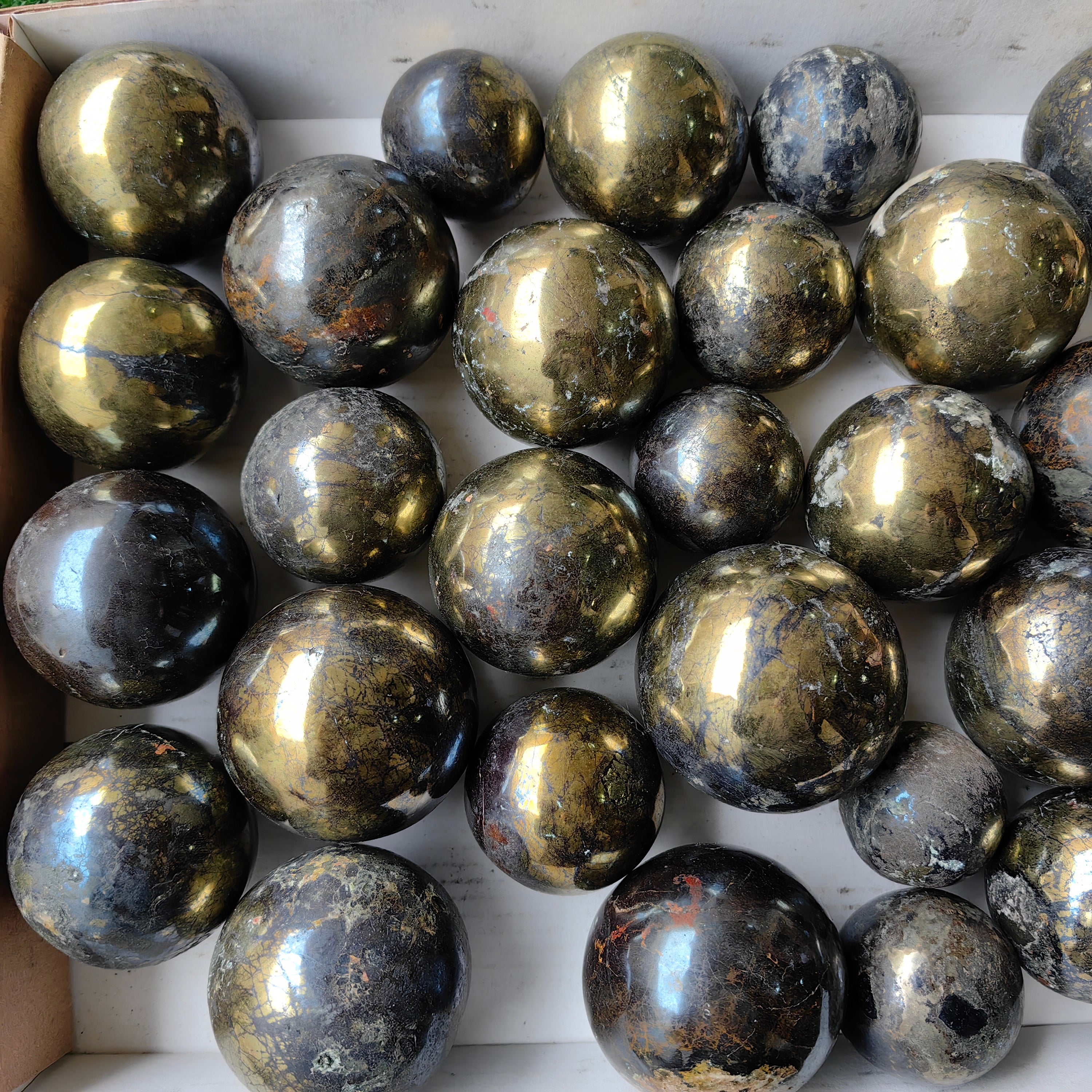 Lot 30 pcs Covellite on Chalcopyrite Sphere