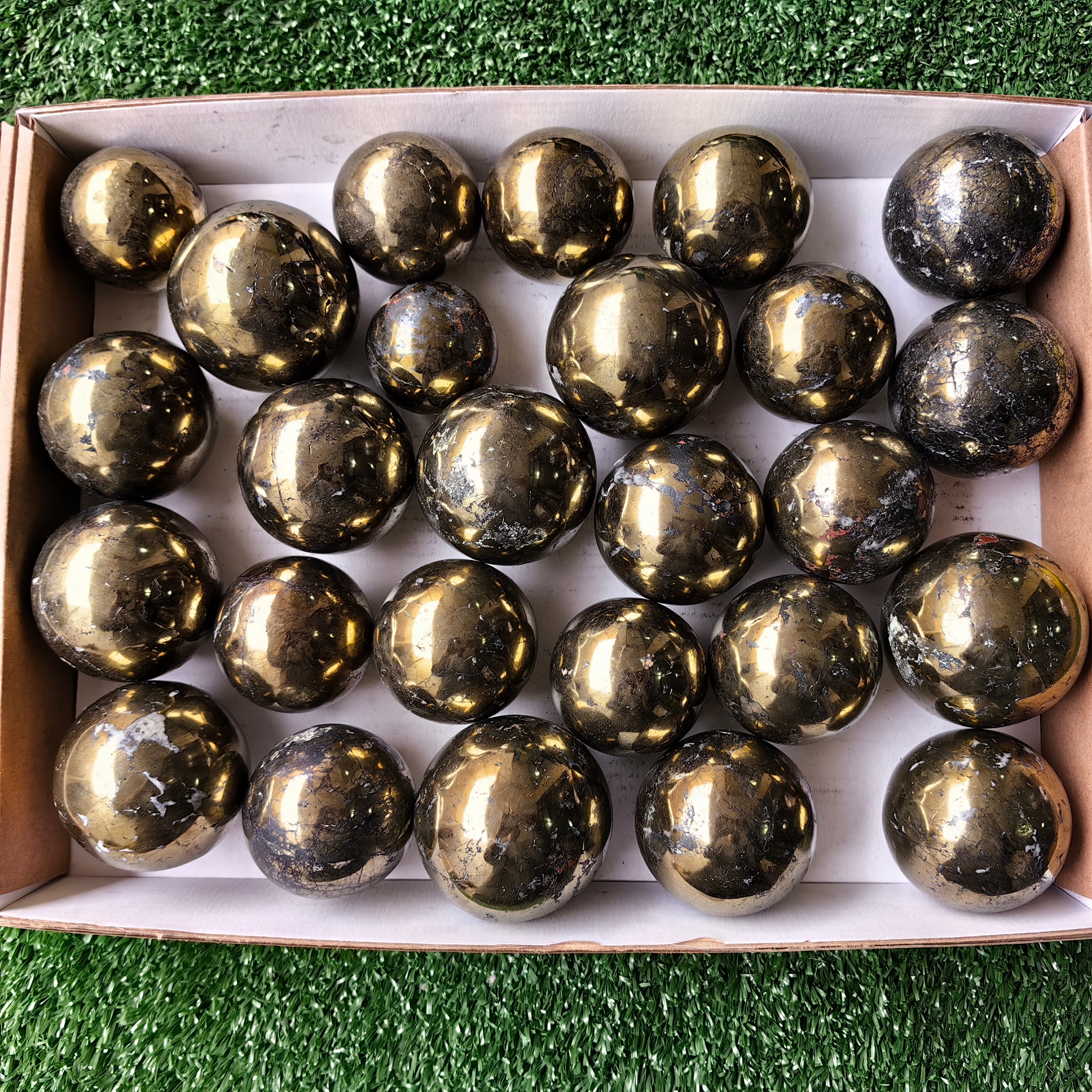 Lot 26 pcs Covellite on Chalcopyrite Sphere