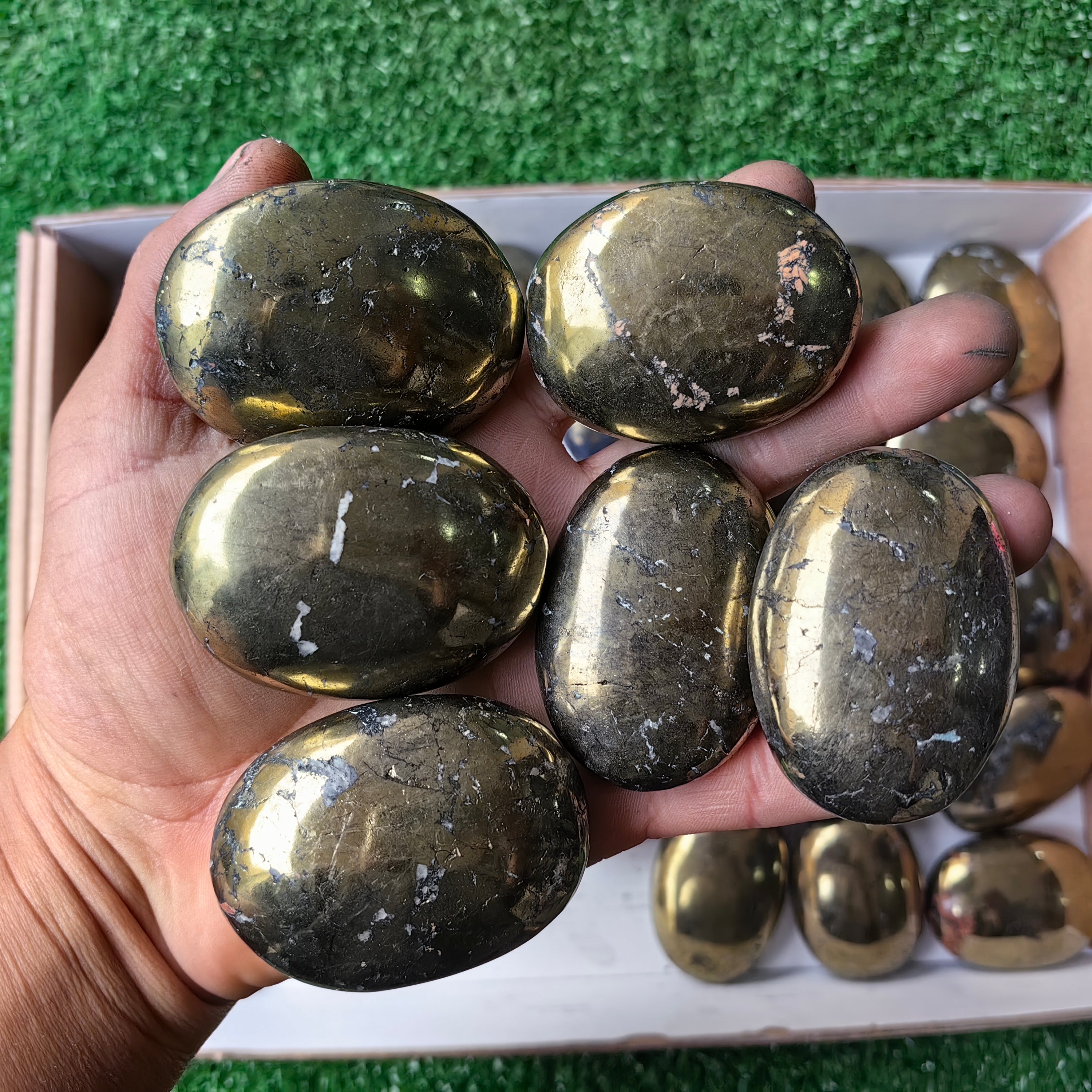 Lot 31 pcs Covellite on Chalcopyrite Palm
