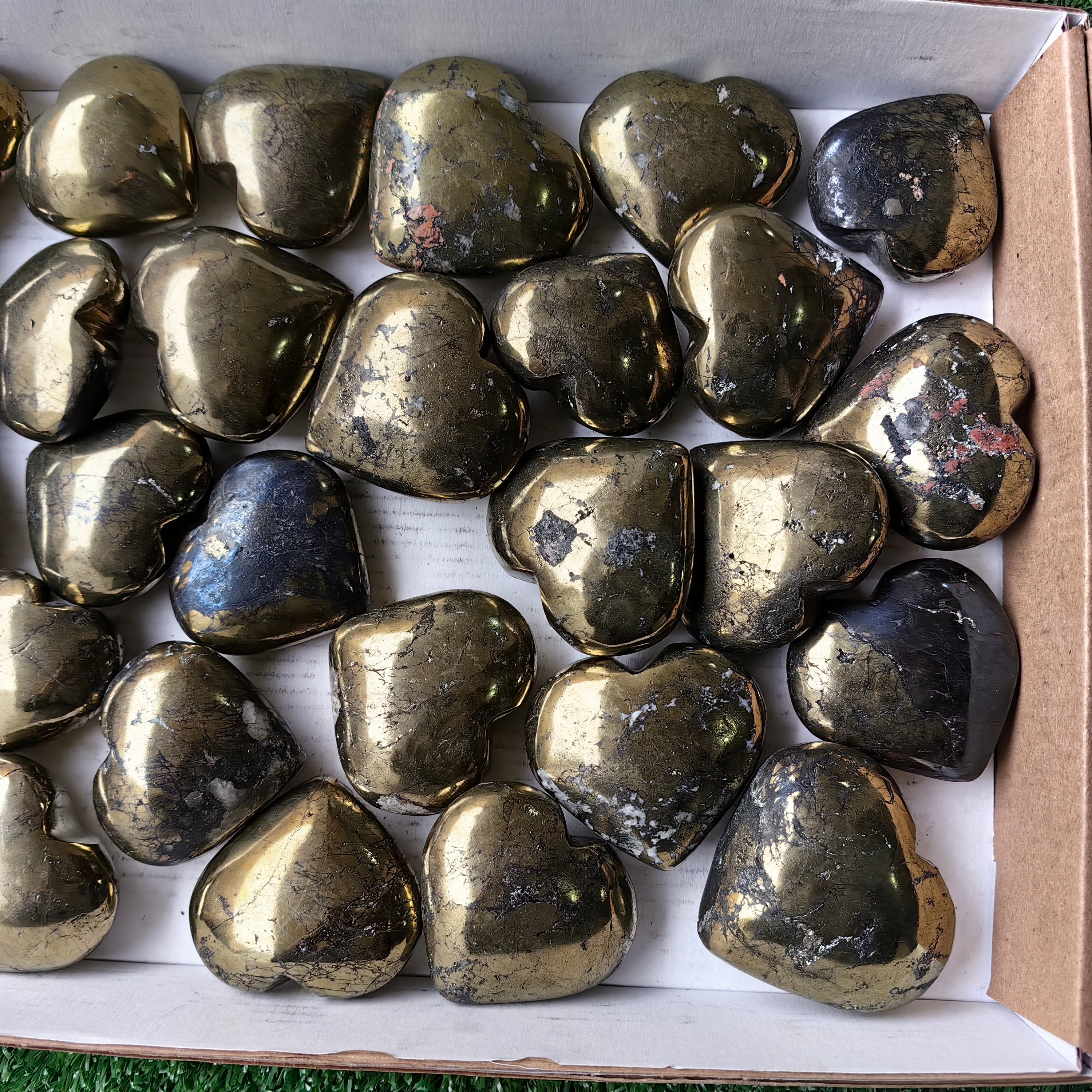 Lot 28 pcs Covellite on Chalcopyrite Heart