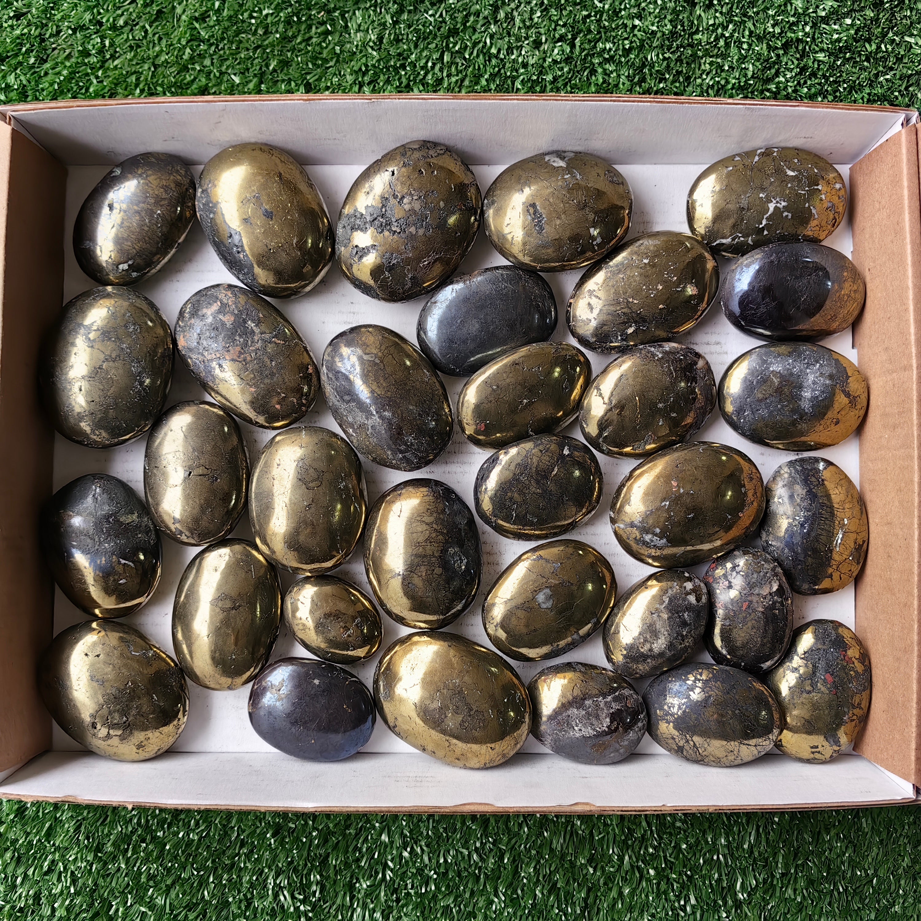 Lot 33 pcs Covellite on Chalcopyrite Palm