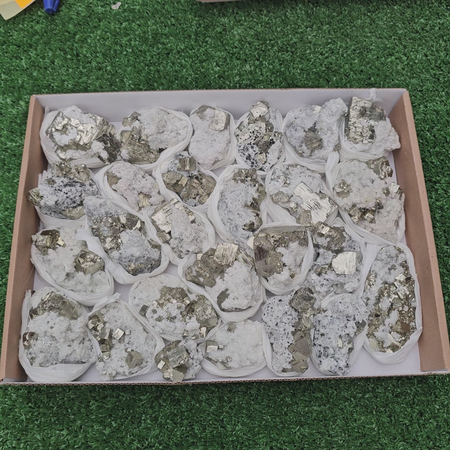 Load video: 26 pc pyrite Cubic