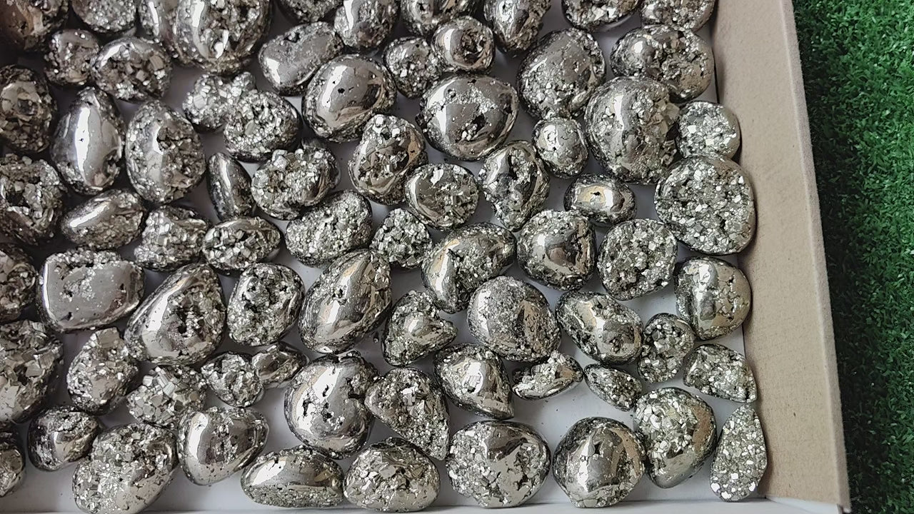 Load video: Lot 75 pcs Pyrite Tumbled*