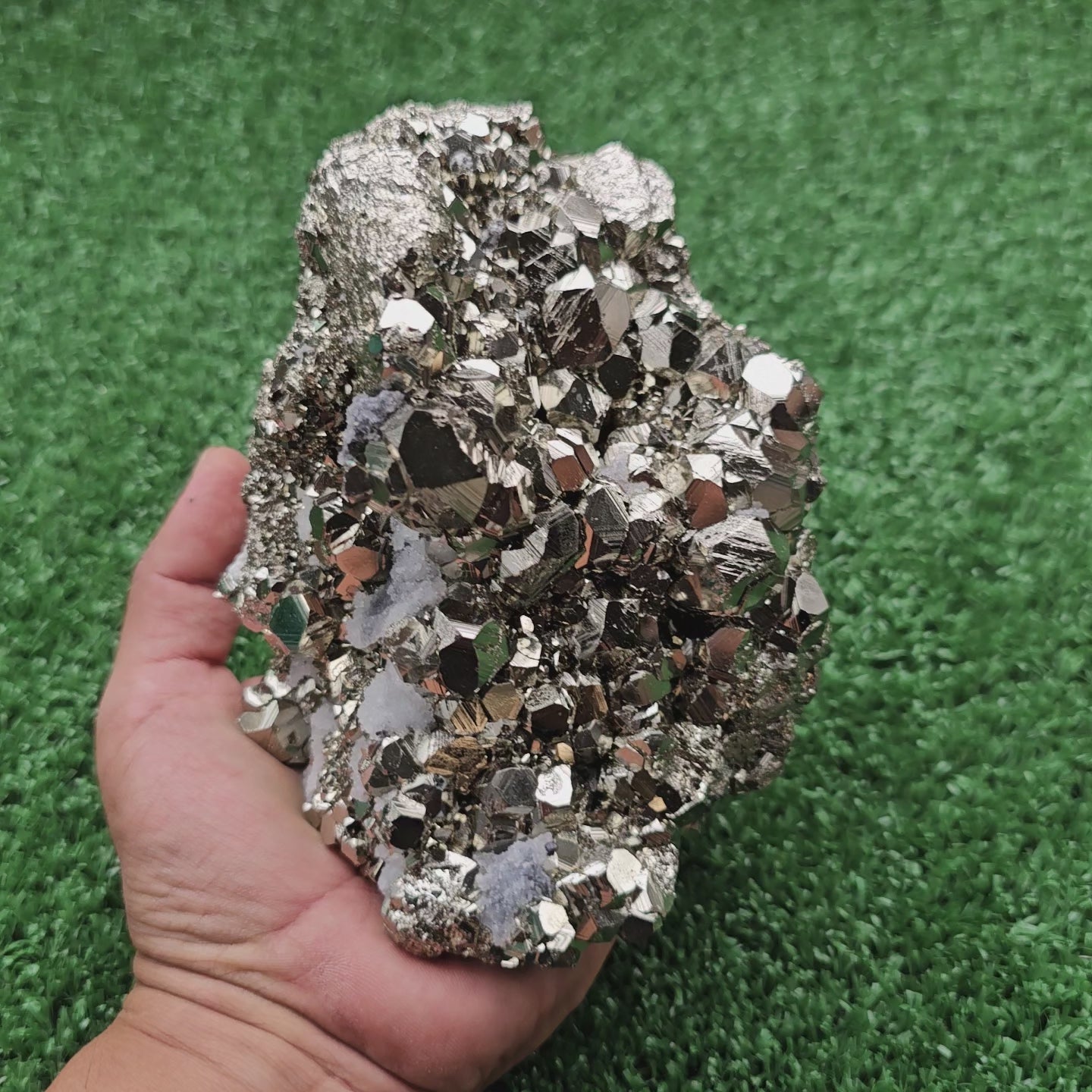 Load video: pyrite Octahedral