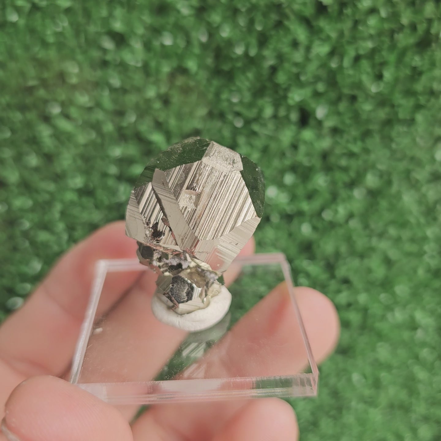 Load video: pyrite cubic