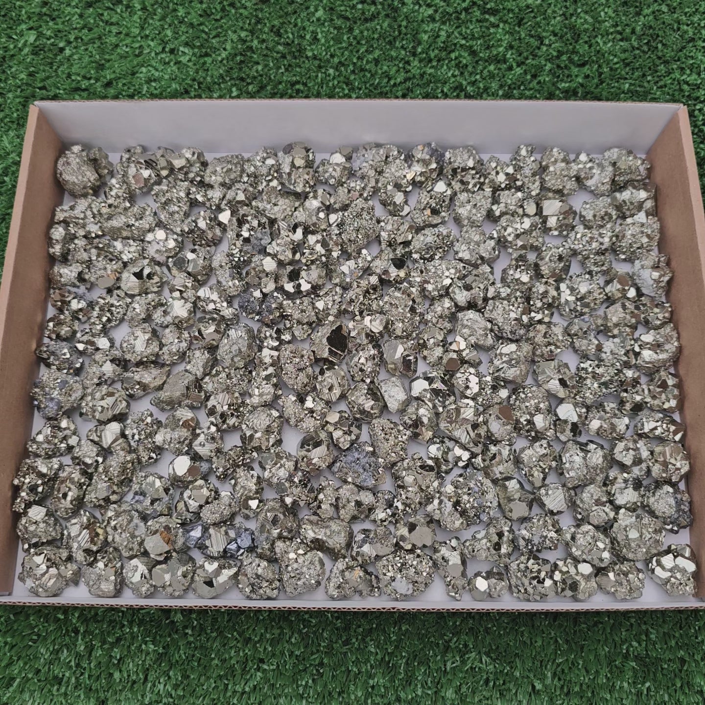 Load video: 192 pc pyrite octahedral
