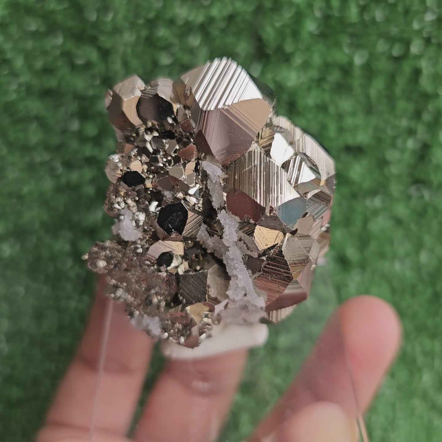 Load video: Pyrite octahedral