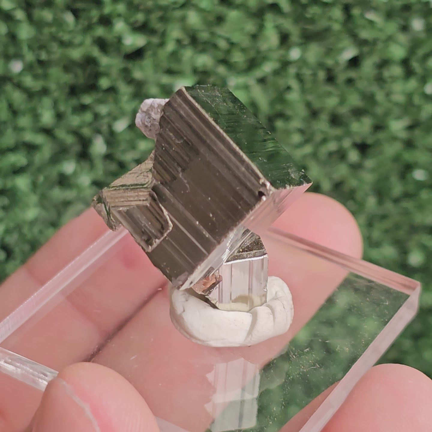 Load video: Pyrite Cubic