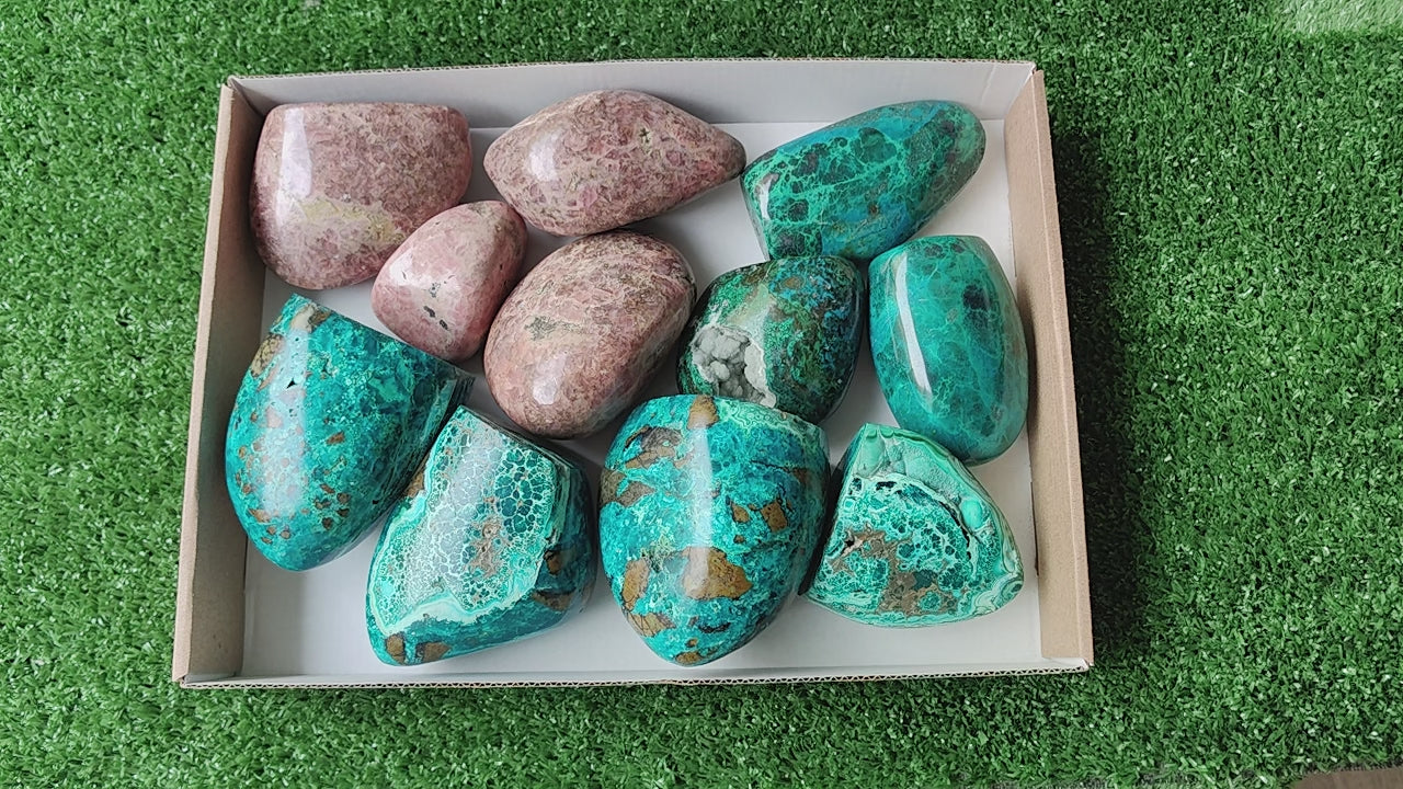 Load video: 11 pcs free forms chrysocolla & rhodocrosite