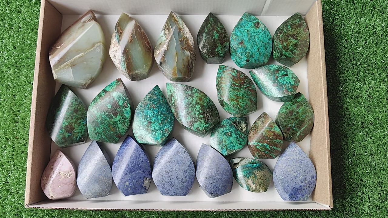 Load video: 22 pc flames mixted