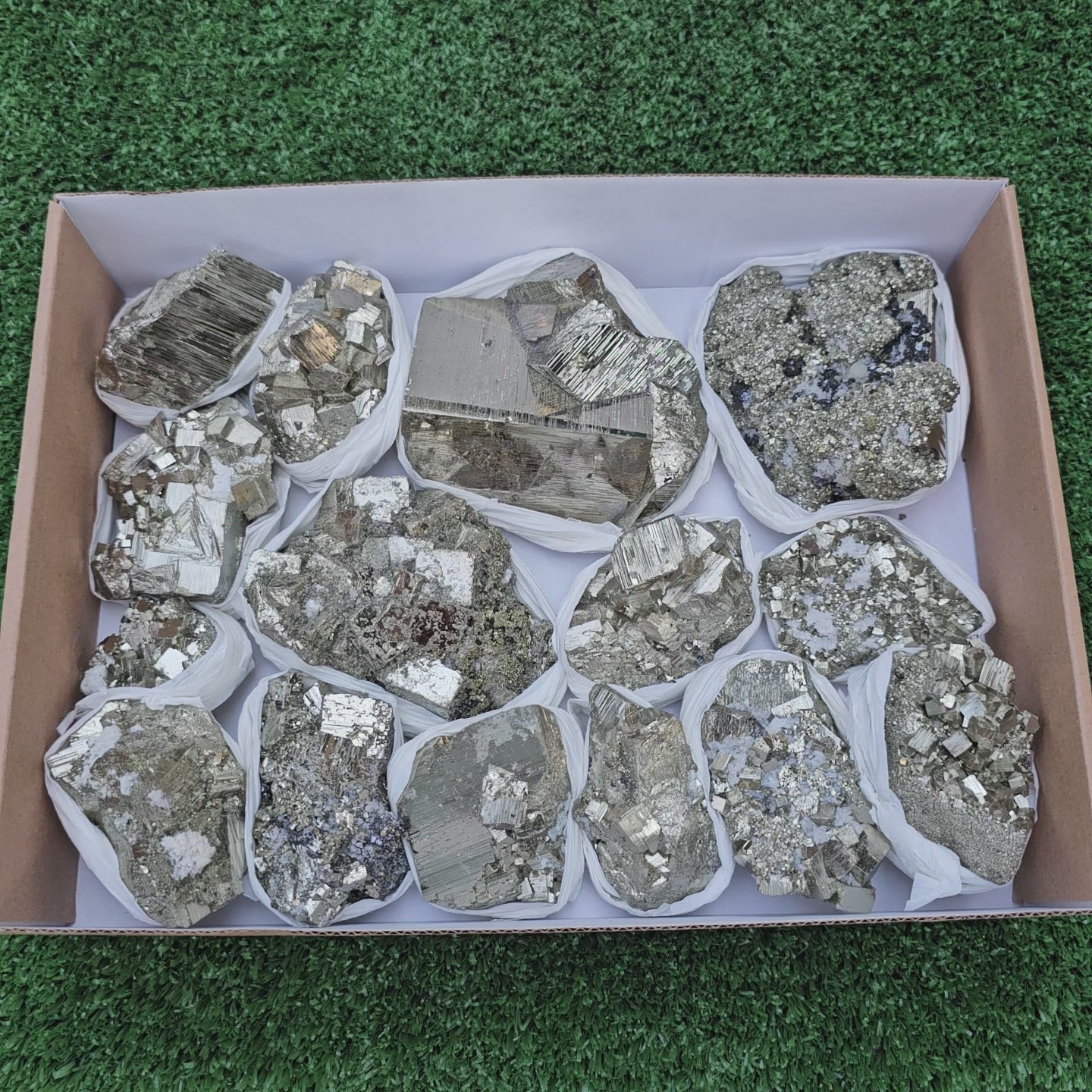 Load video: 15 pc Box Pyrite Cubic