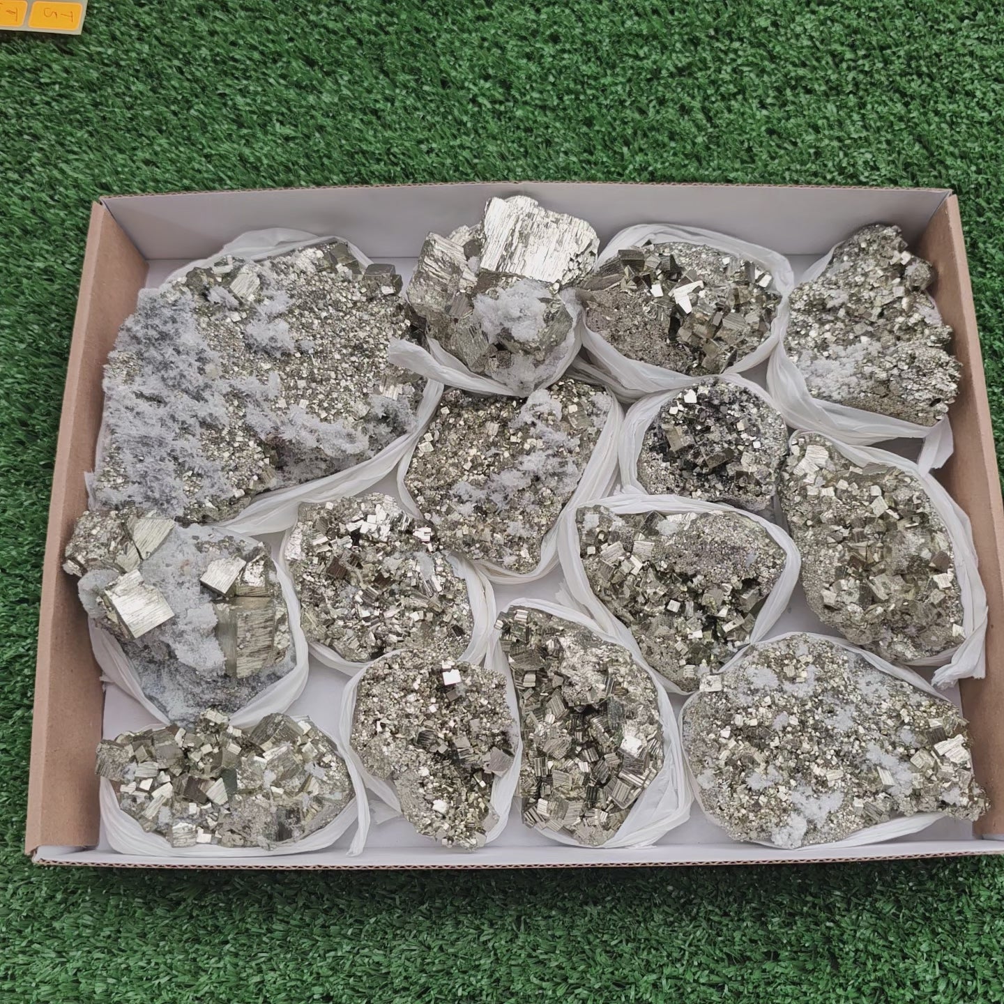 Load video: 14 pc pyrite Cubic box