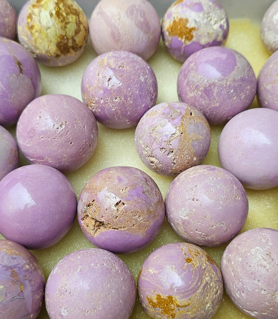 Lot 25 spheres Phosphosiderite*