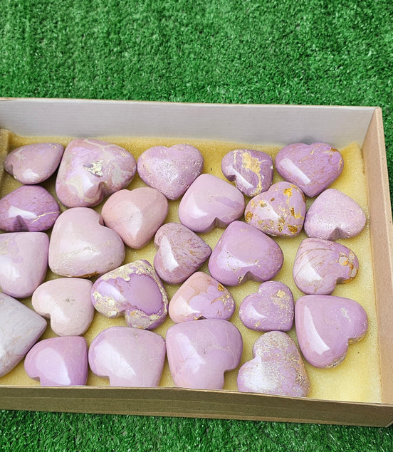 Lot 25 hearts Phosphosiderite