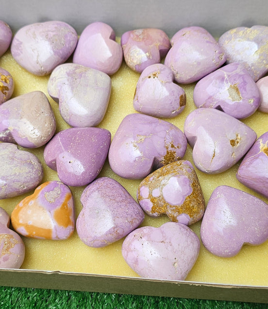 Lot 25 hearts Phosphosiderite**