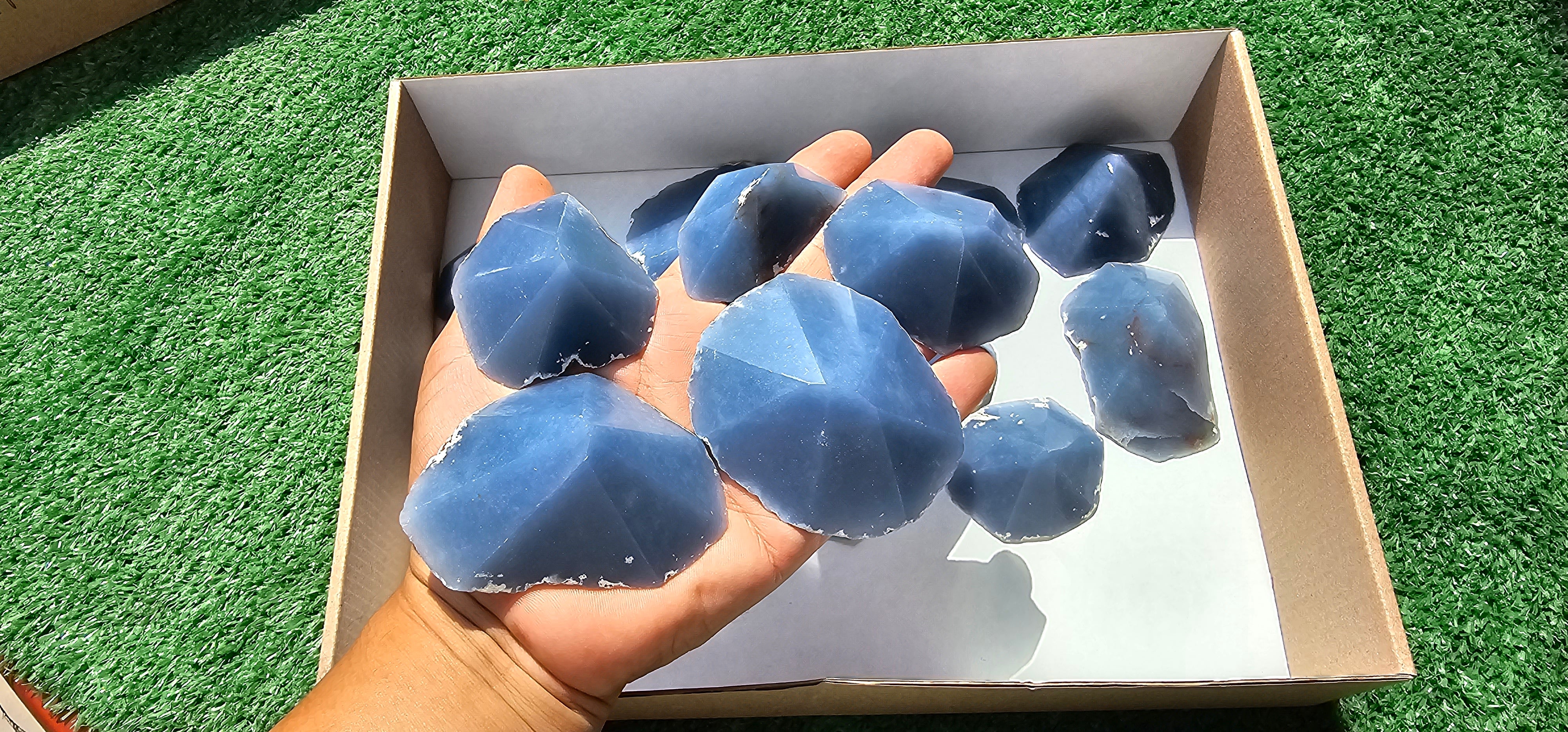 Lot 17 Slices with point Angelite*