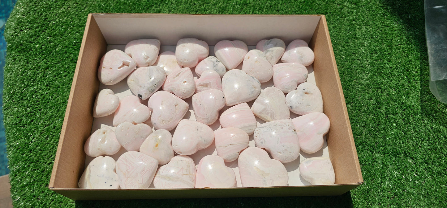 Lot 34 Hearts Mangano calcite drusy*